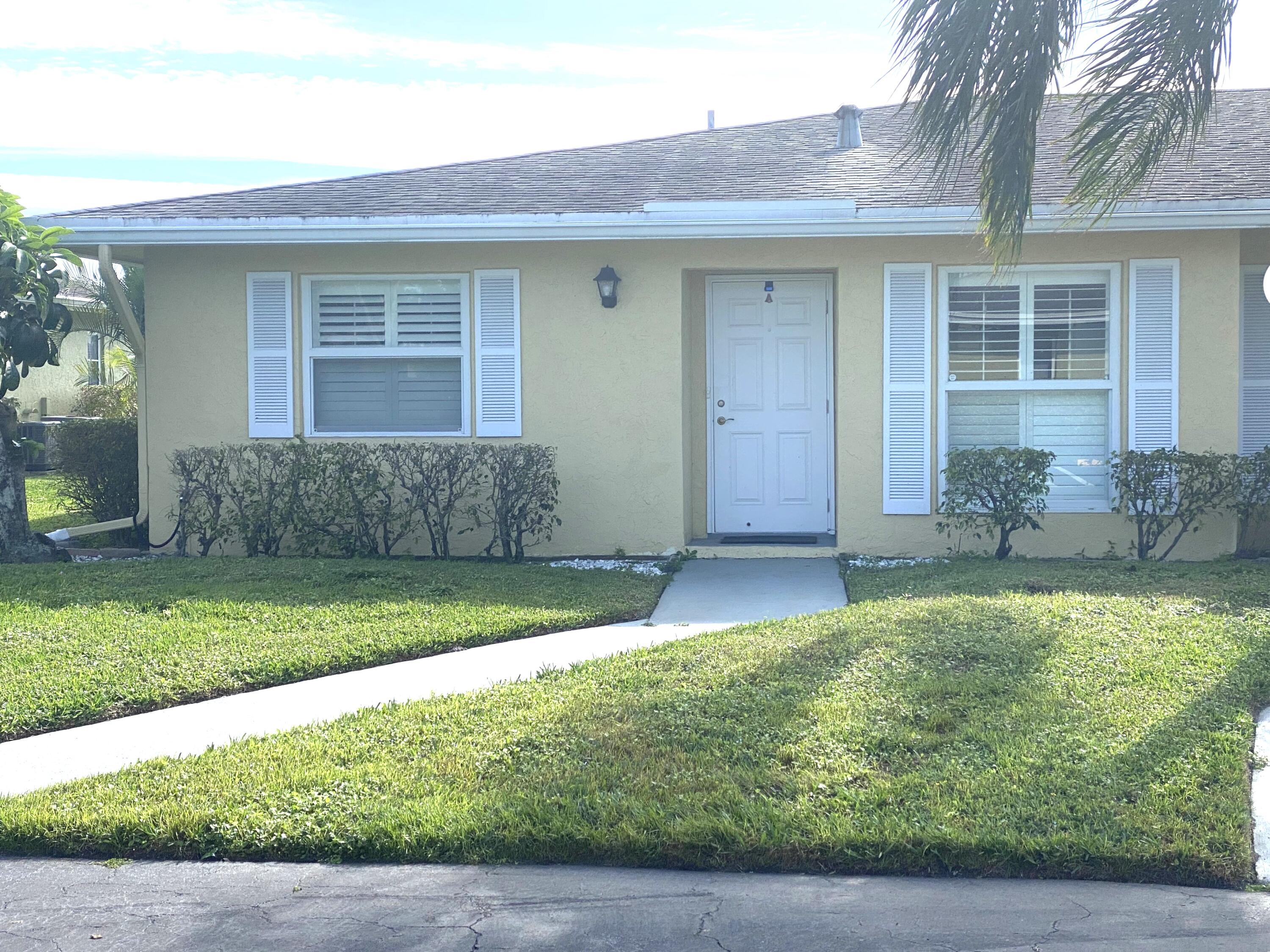 Property for Sale at 2401 E Palm Lane A, Delray Beach, Palm Beach County, Florida - Bedrooms: 2 
Bathrooms: 2  - $237,500