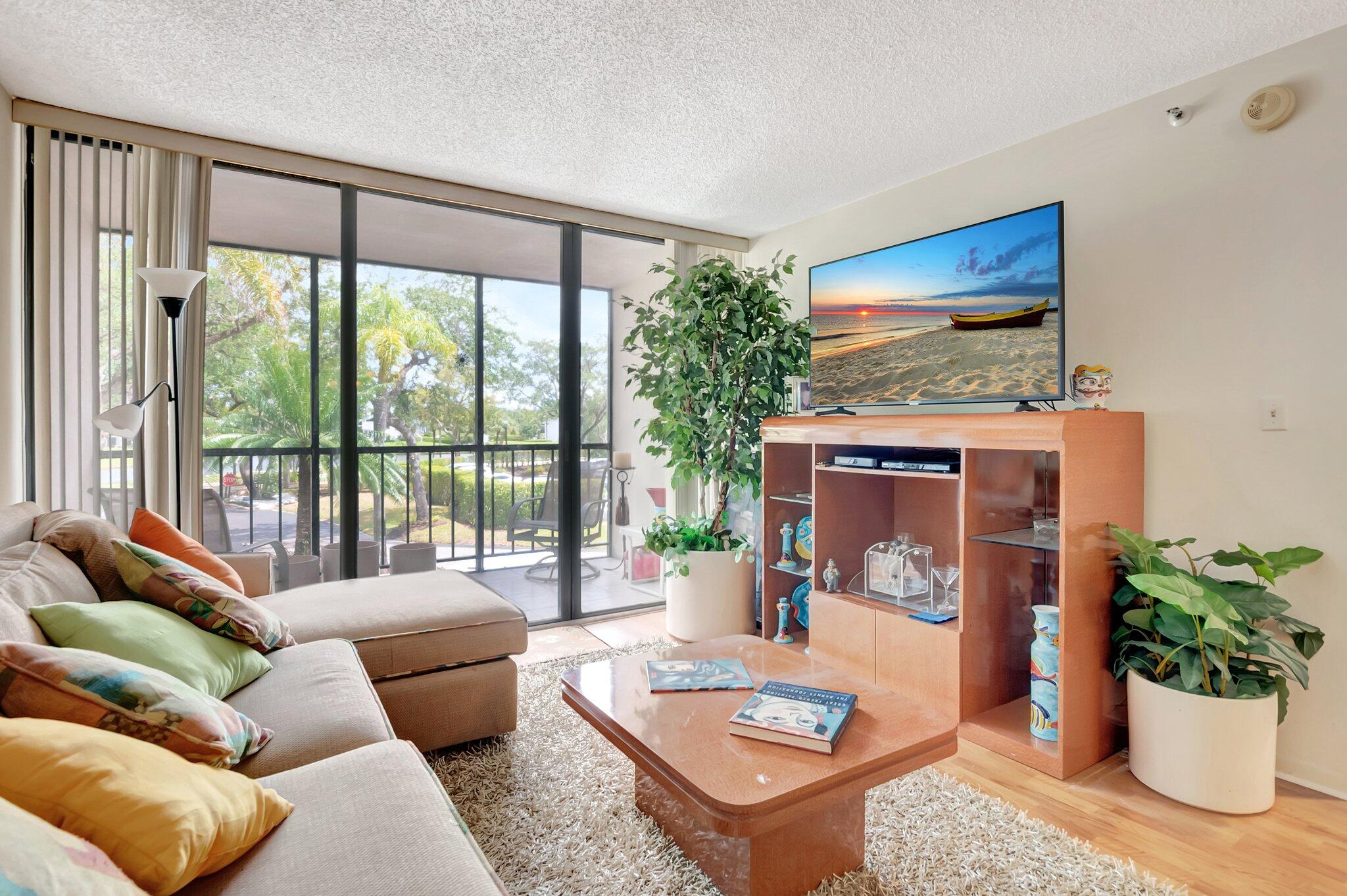 Property for Sale at 7847 Lakeside Boulevard 1023, Boca Raton, Palm Beach County, Florida - Bedrooms: 2 
Bathrooms: 2  - $99,000