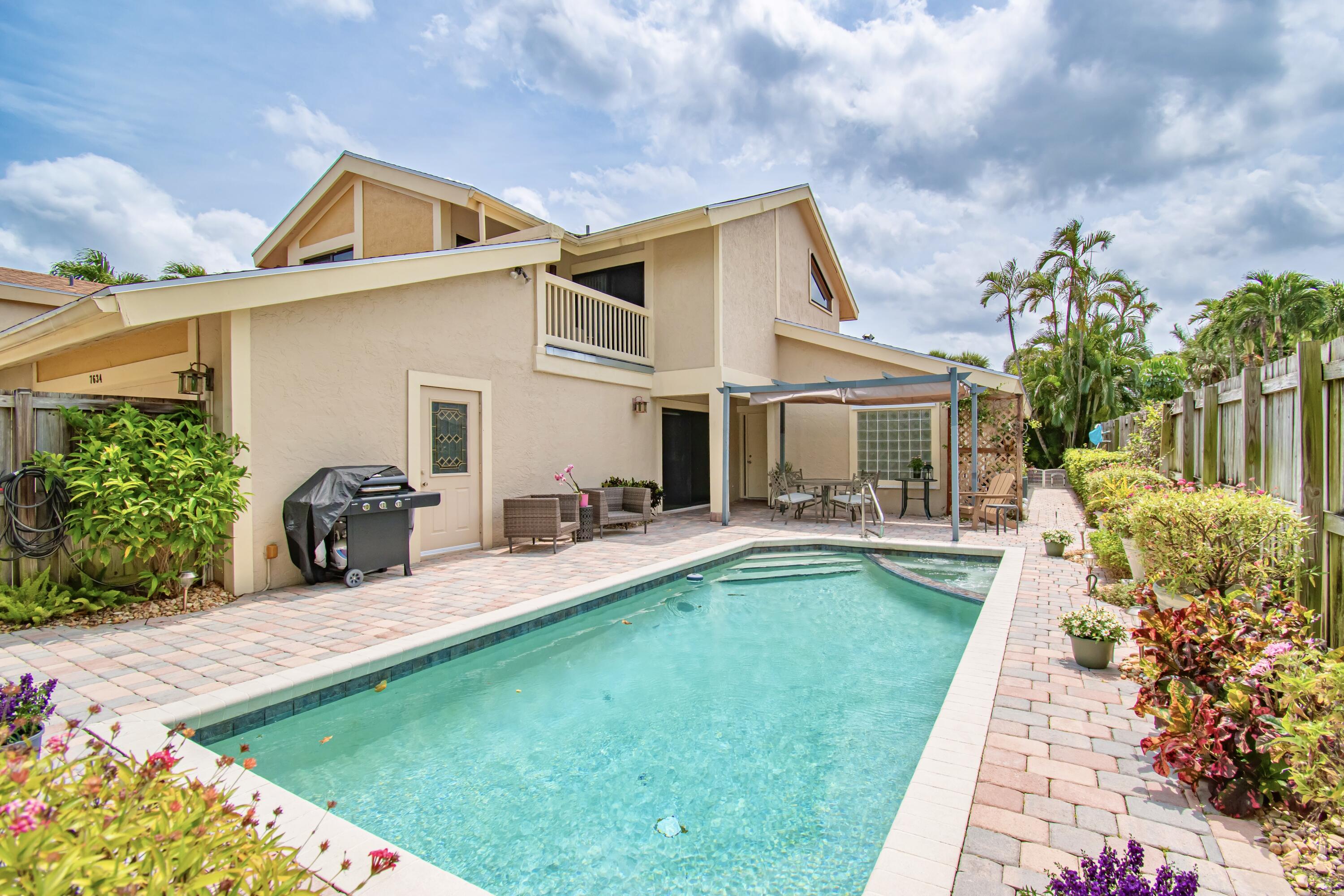 Property for Sale at 7634 Sierra Drive, Boca Raton, Palm Beach County, Florida - Bedrooms: 3 
Bathrooms: 2.5  - $843,500