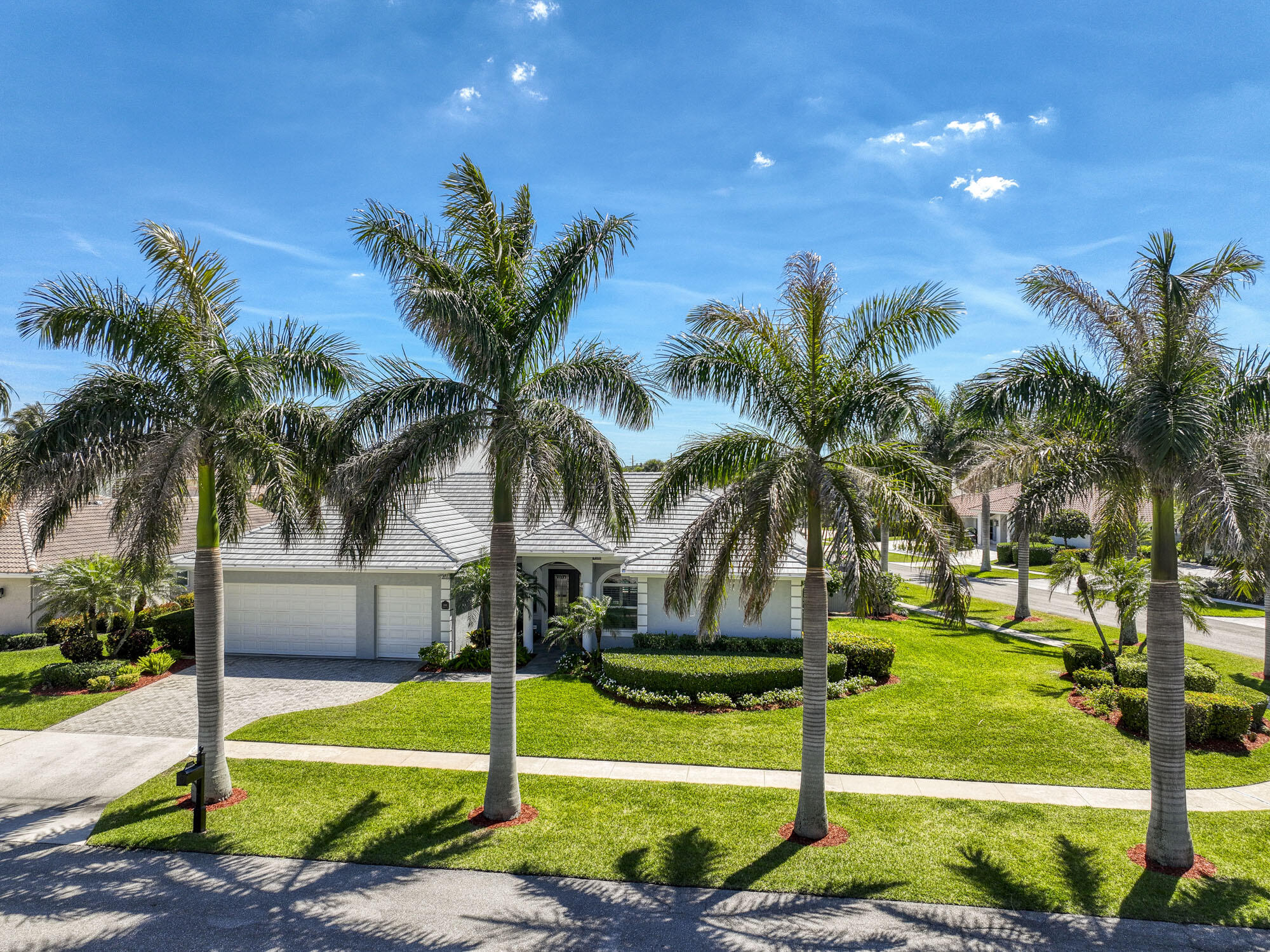 106 Olympus Circle, Jupiter, Palm Beach County, Florida - 3 Bedrooms  
3 Bathrooms - 