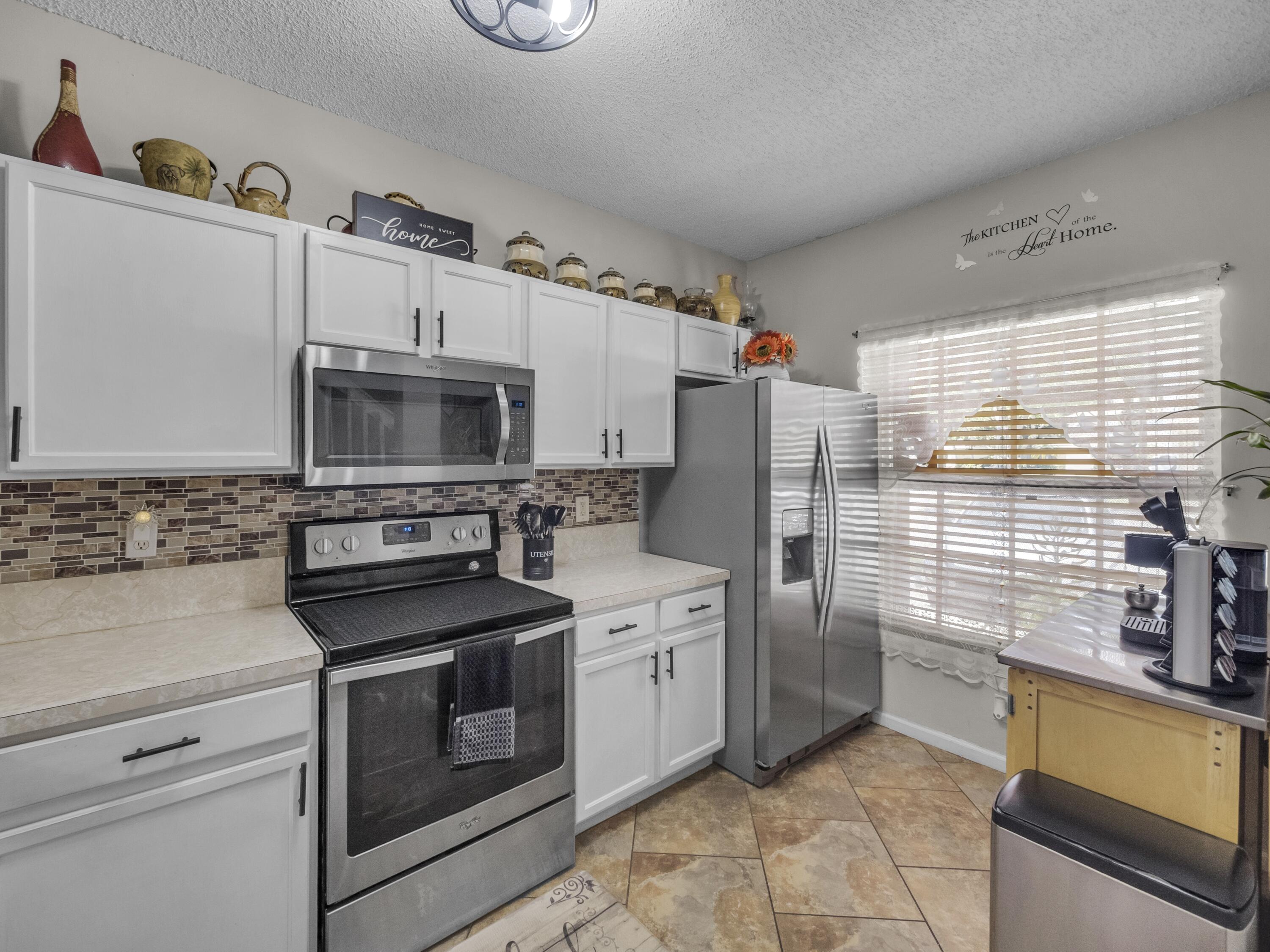 6988 Stoney Creek Circle, Lake Worth, Palm Beach County, Florida - 2 Bedrooms  
2.5 Bathrooms - 