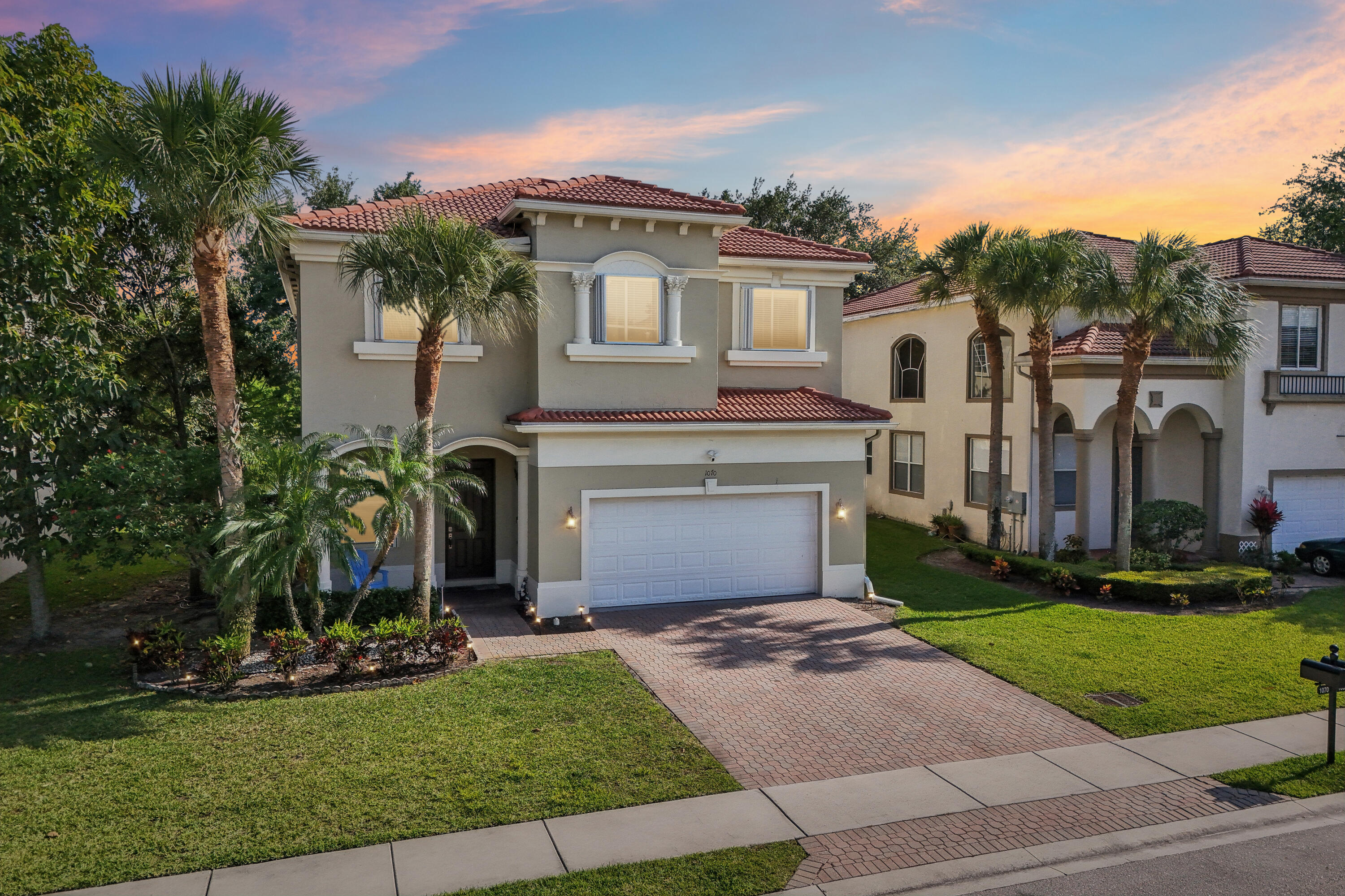 Property for Sale at 1070 Grove Park Circle, Boynton Beach, Palm Beach County, Florida - Bedrooms: 5 
Bathrooms: 3.5  - $635,000