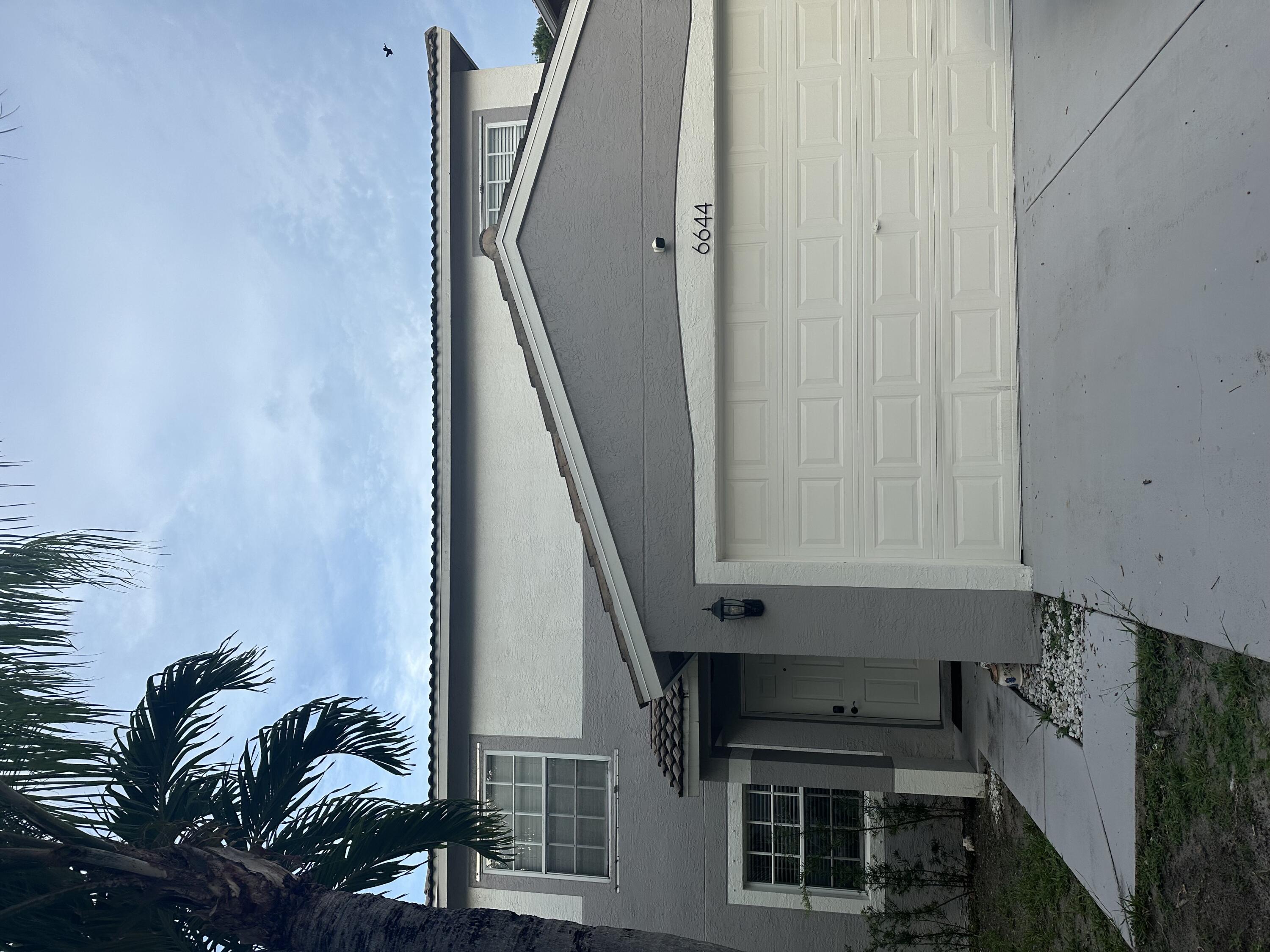 6644 Country Winds Cv Cove, Lake Worth, Palm Beach County, Florida - 3 Bedrooms  
2.5 Bathrooms - 