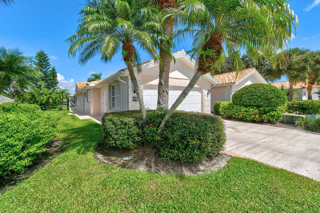 Photo of 8252 SE Double Tree Drive, Hobe Sound, FL 33455 (MLS # RX-11125744)