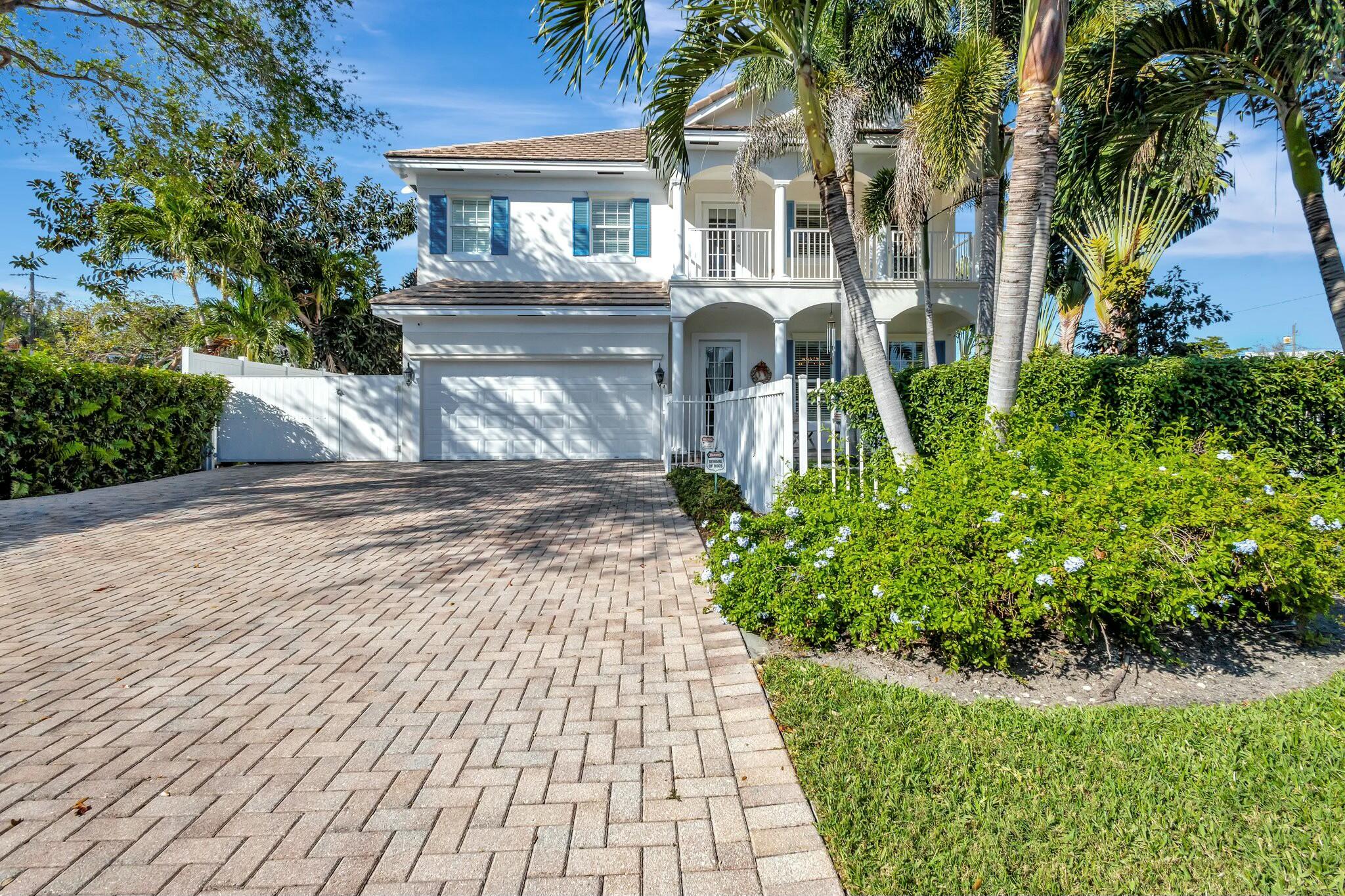 Property for Sale at 213 Kings Lynn, Delray Beach, Palm Beach County, Florida - Bedrooms: 4 
Bathrooms: 3.5  - $2,249,000