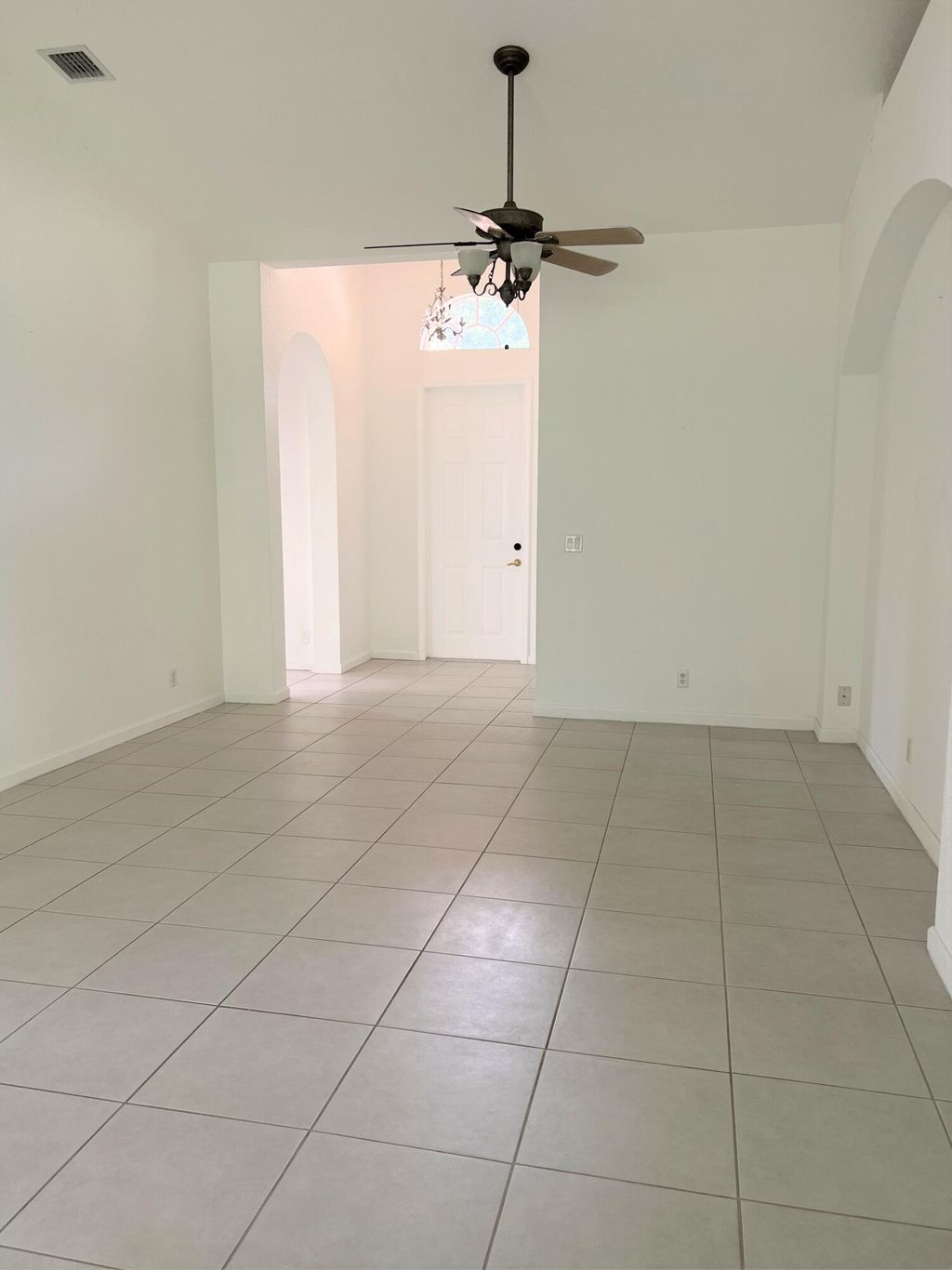 Photo of 6207 Arlington Way, Fort Pierce, FL 34951 (MLS # RX-10905686)