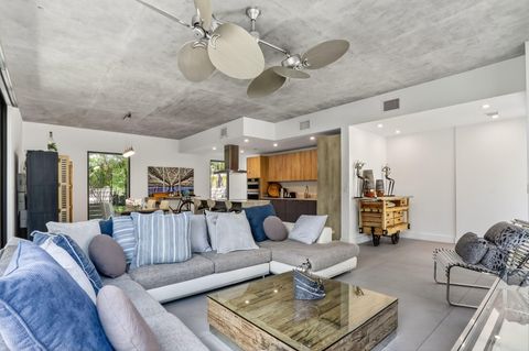 Photo of 925 NE 6th Street, Fort Lauderdale, FL 33304 (MLS # RX-11117505)