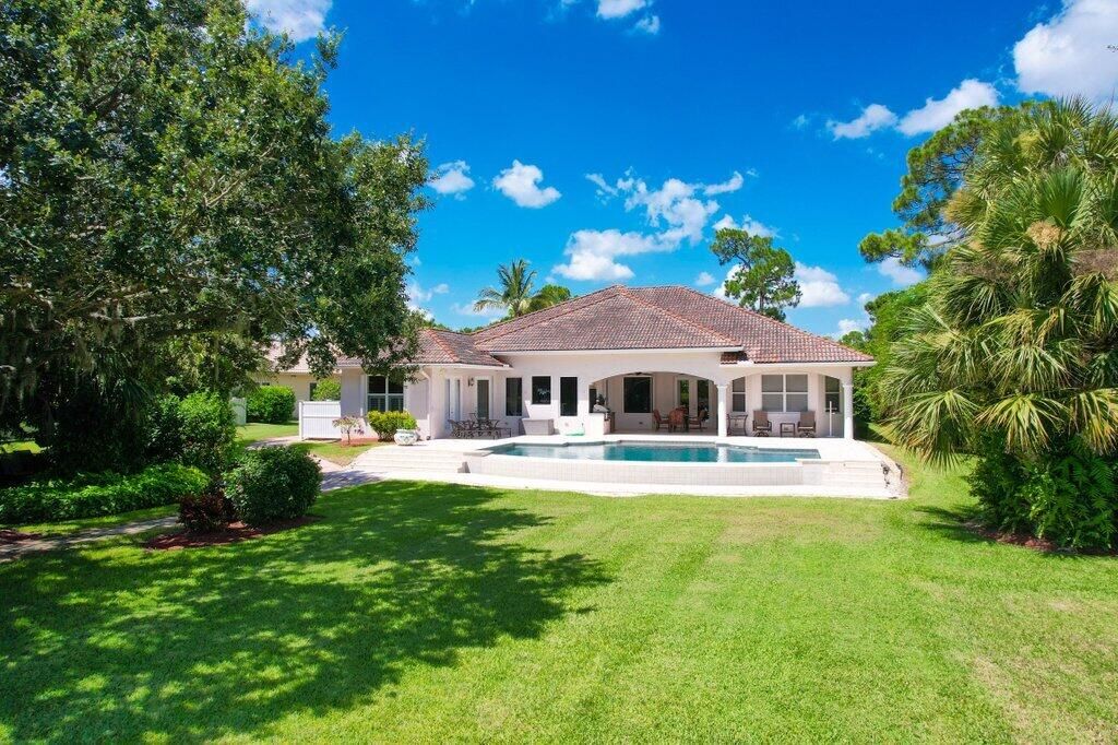 Photo of 2561 SE North Lookout Boulevard, Port Saint Lucie, FL 34984 (MLS # RX-11112380)