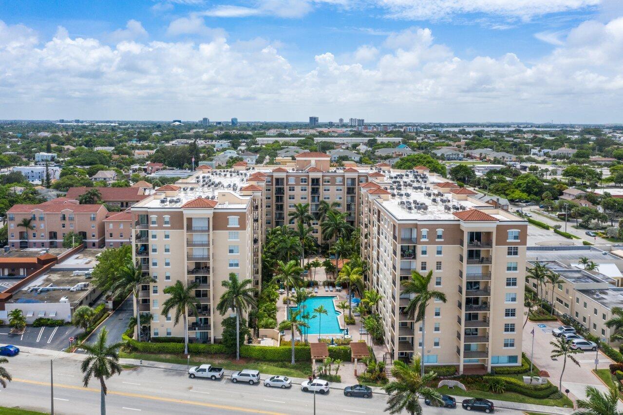 Property for Sale at 1801 N Flagler Drive 828, West Palm Beach, Palm Beach County, Florida - Bedrooms: 1 
Bathrooms: 1  - $299,000