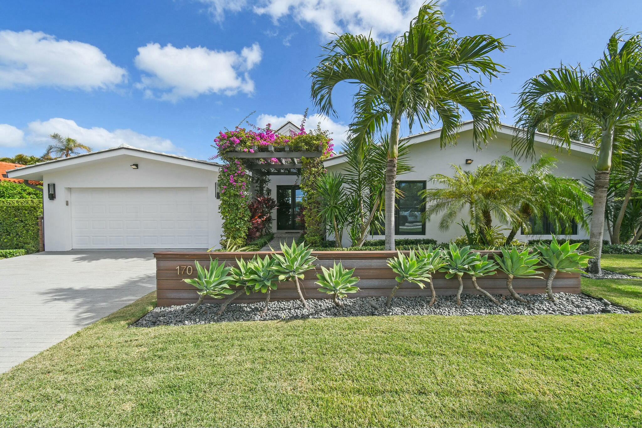 Property for Sale at 170 Beacon Lane, Jupiter Inlet Colony, Palm Beach County, Florida - Bedrooms: 3 
Bathrooms: 3.5  - $6,500,000