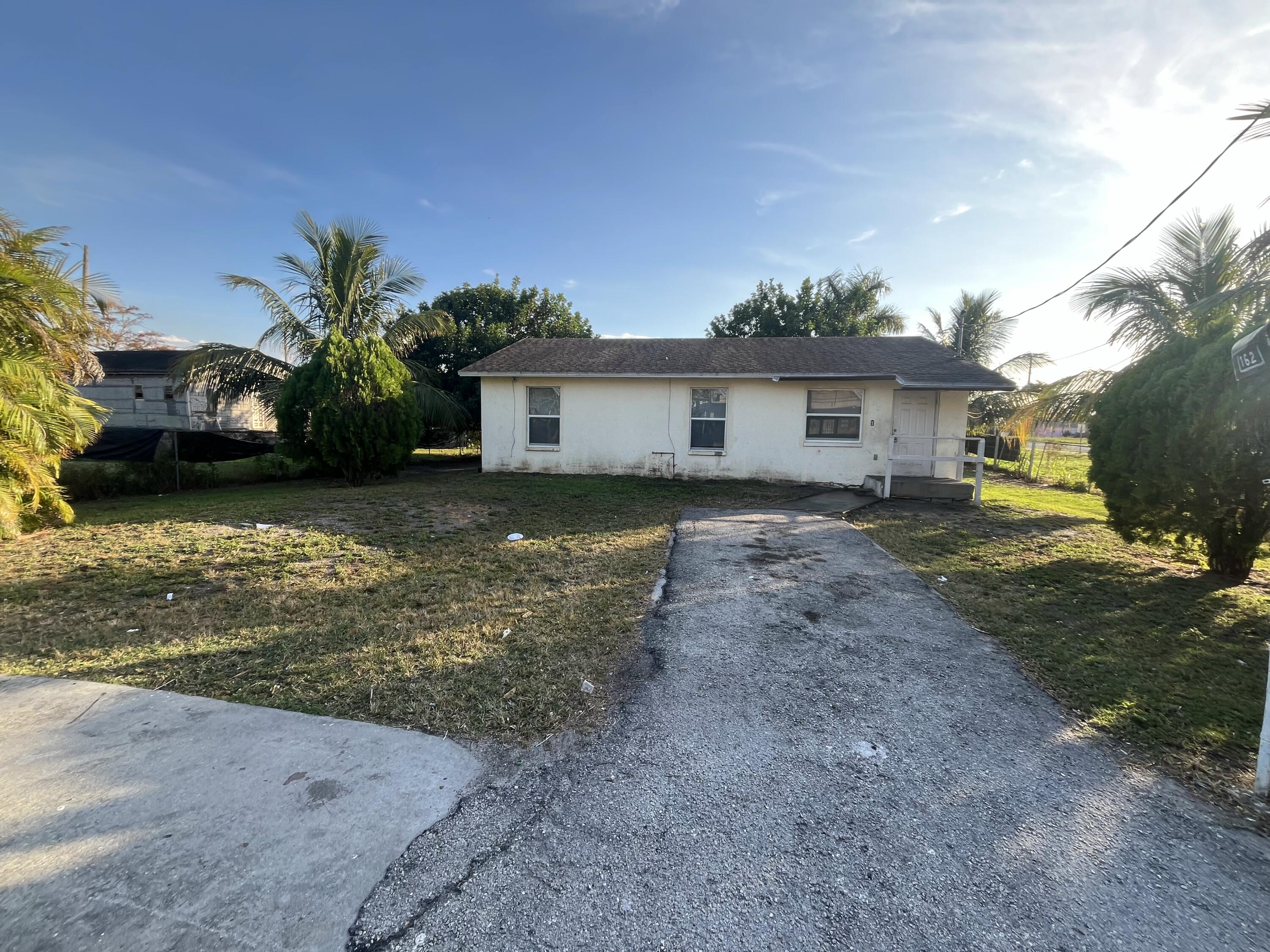 162 Booker Place, Pahokee, Palm Beach County, Florida - 3 Bedrooms  
2 Bathrooms - 