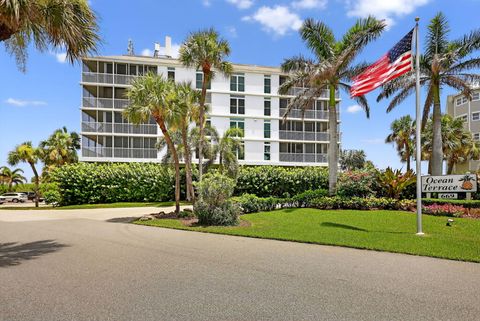Photo of 669 NE Plantation Road #404, Stuart, FL 34996 (MLS # RX-11122865)