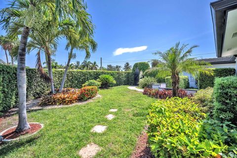 Tiny photo for 850 W Camino Real Real, Boca Raton, FL 33486 (MLS # RX-11098393)