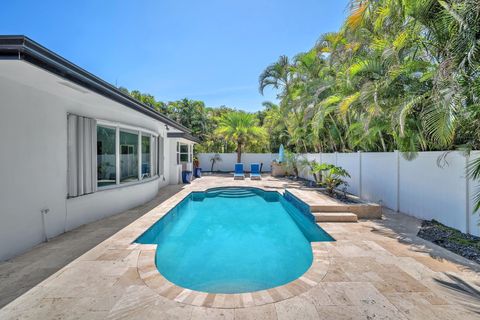 Tiny photo for 850 W Camino Real Real, Boca Raton, FL 33486 (MLS # RX-11098393)
