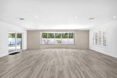 Tiny photo for 850 W Camino Real Real, Boca Raton, FL 33486 (MLS # RX-11098393)