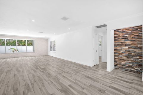 Tiny photo for 850 W Camino Real Real, Boca Raton, FL 33486 (MLS # RX-11098393)