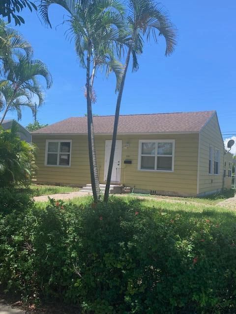 Photo of 5901 Garden Avenue, West Palm Beach, FL 33405 (MLS # RX-11126666)
