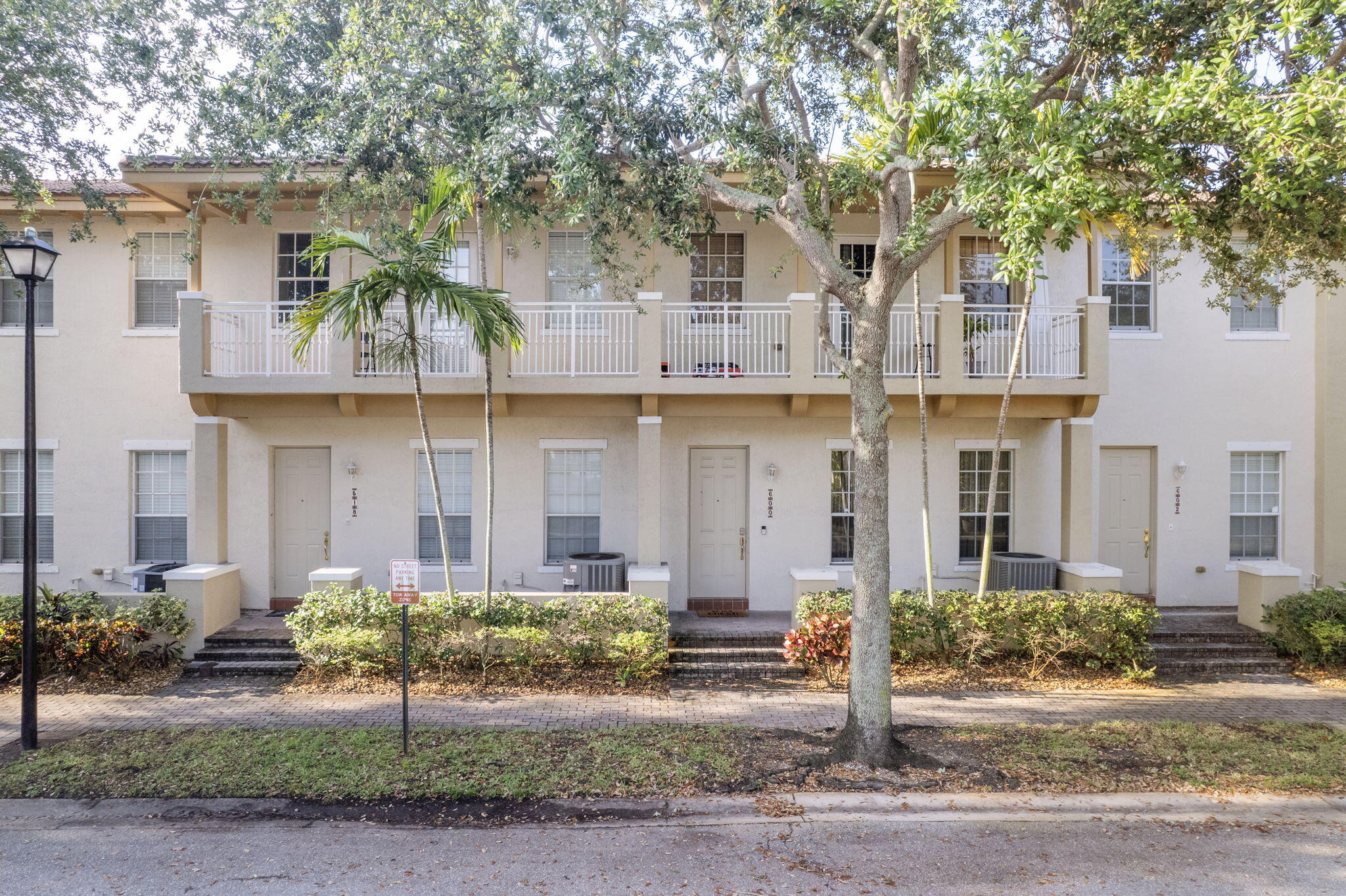 Property for Sale at 600 Nw 24th Avenue, Boynton Beach, Palm Beach County, Florida - Bedrooms: 3 
Bathrooms: 3  - $420,000