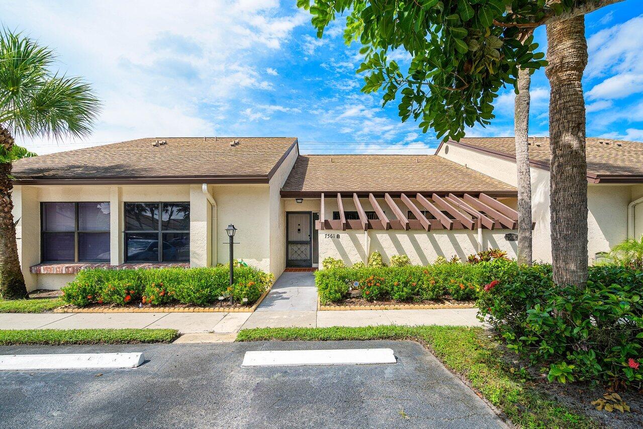 7561 Caesar B Court Ct B, Lake Worth, Palm Beach County, Florida - 2 Bedrooms  
2 Bathrooms - 