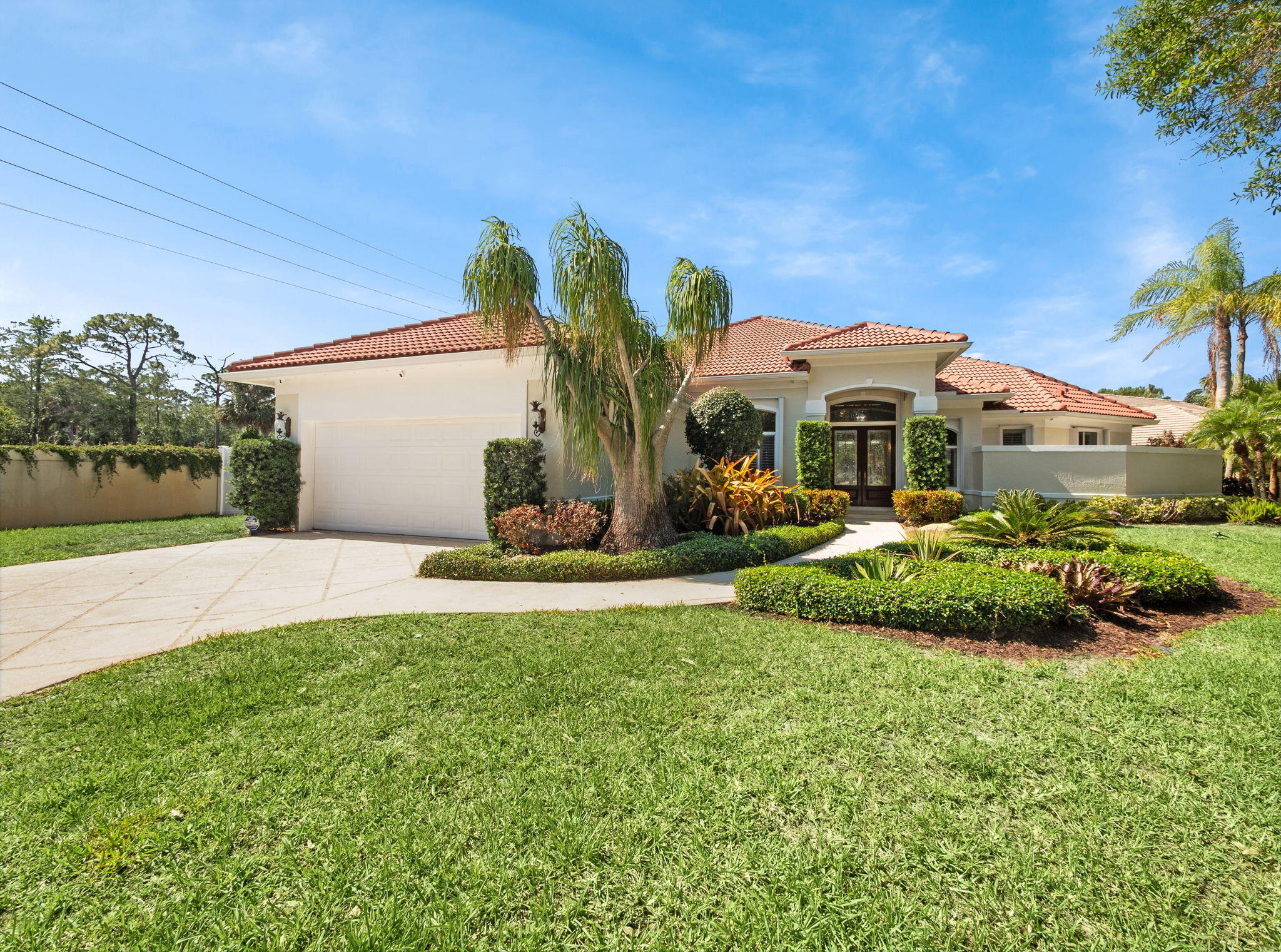 Property for Sale at 18771 Misty Lake Drive, Jupiter, Palm Beach County, Florida - Bedrooms: 4 
Bathrooms: 3  - $900,000