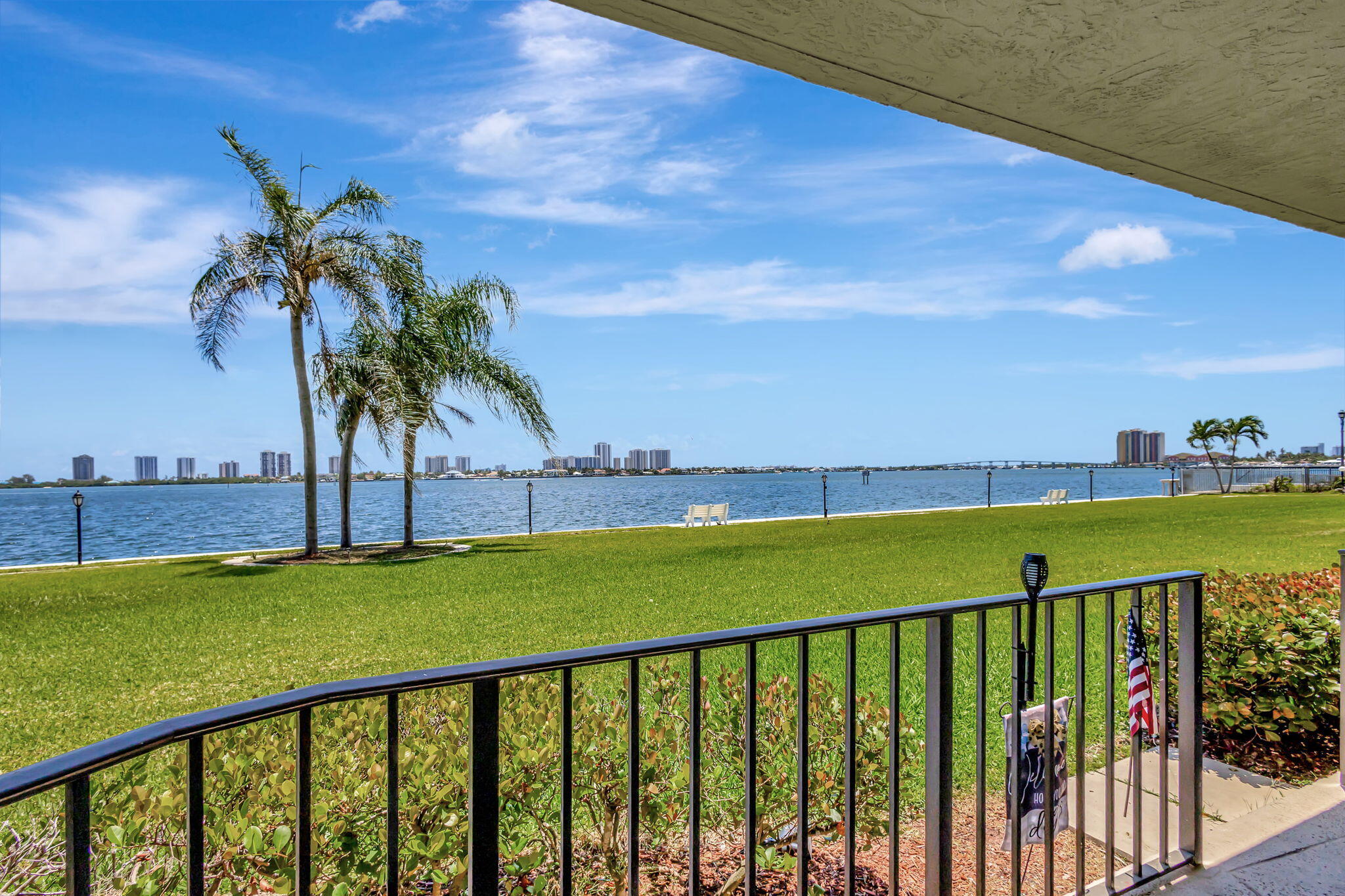 801 Lake Shore Drive 104, Lake Park, Palm Beach County, Florida - 2 Bedrooms  
2 Bathrooms - 