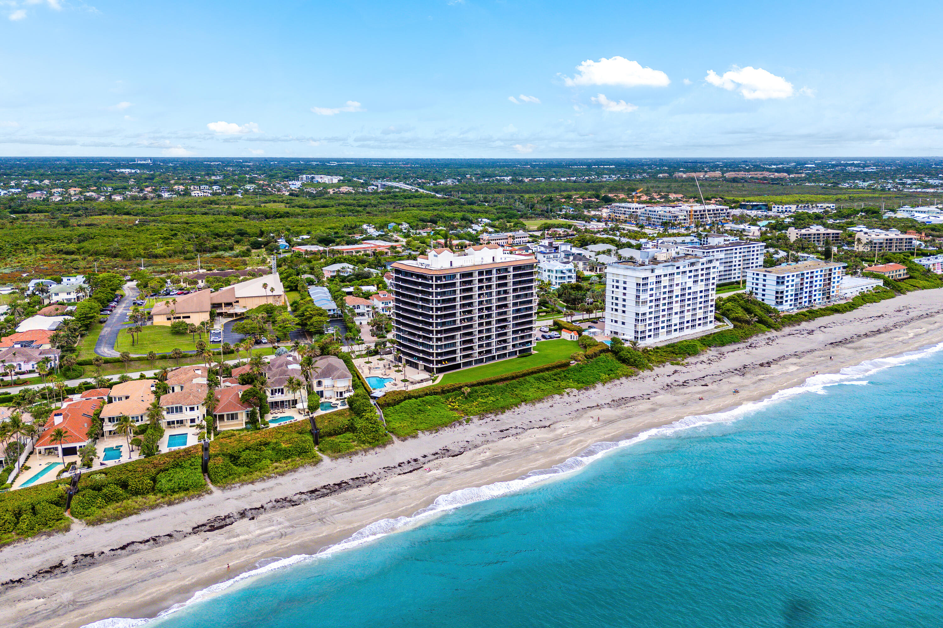 800 Ocean Drive 204, Juno Beach, Palm Beach County, Florida - 3 Bedrooms  
2.5 Bathrooms - 