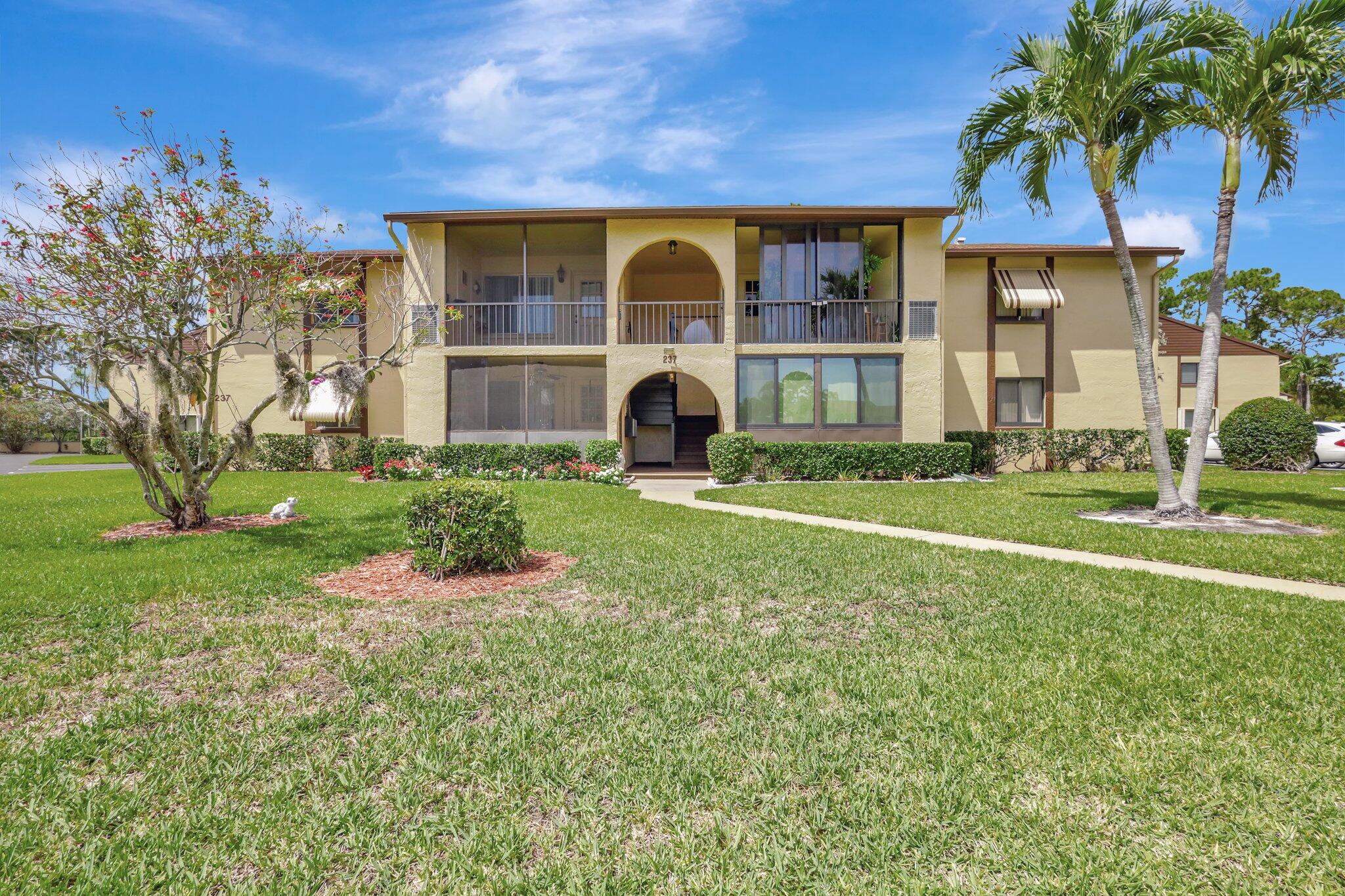 Property for Sale at 237 Pine Hov Circle A-2, Greenacres, Palm Beach County, Florida - Bedrooms: 2 
Bathrooms: 1  - $120,000