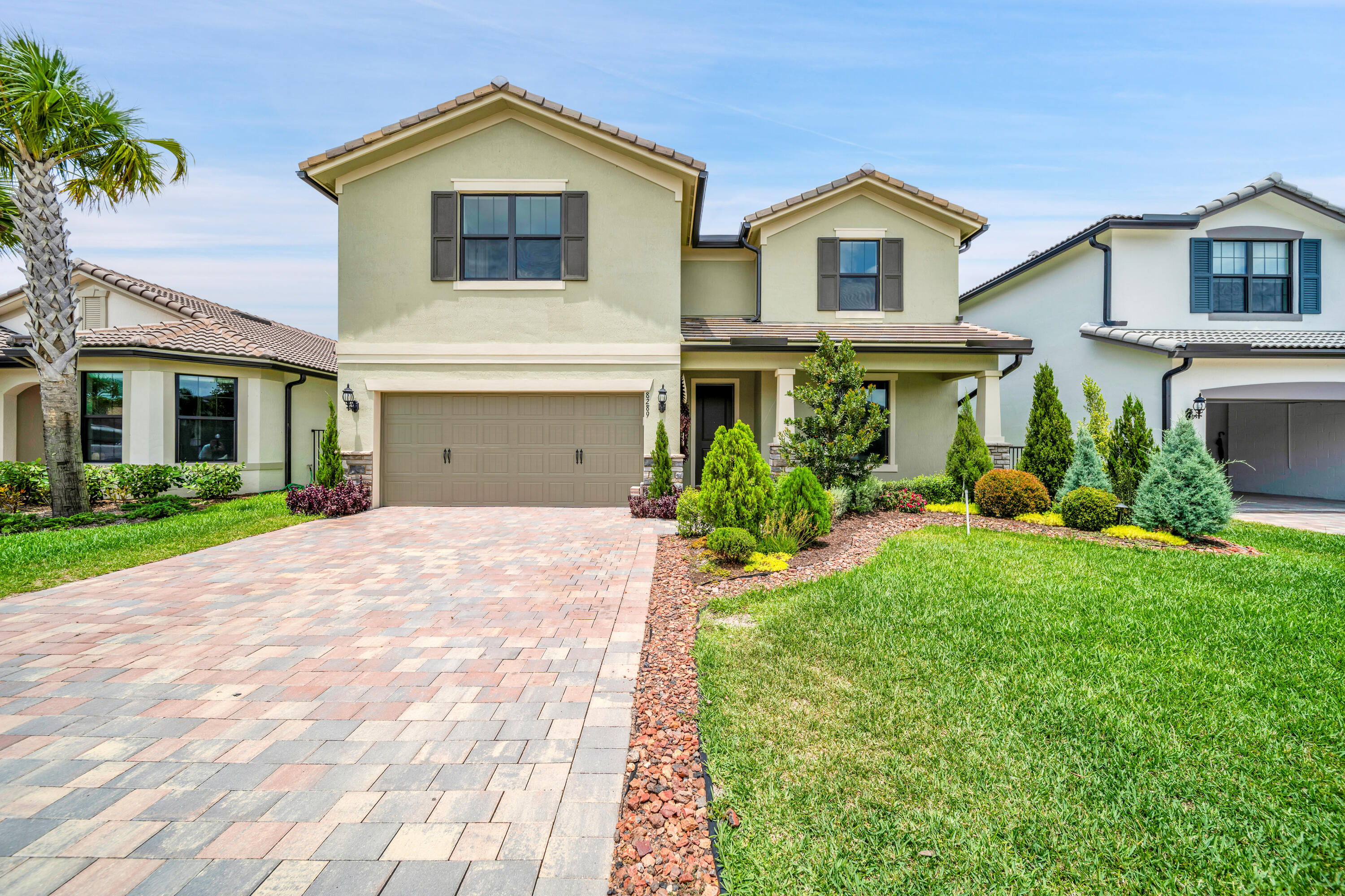 8289 Vaulting Drive, Lake Worth, Palm Beach County, Florida - 5 Bedrooms  
4 Bathrooms - 