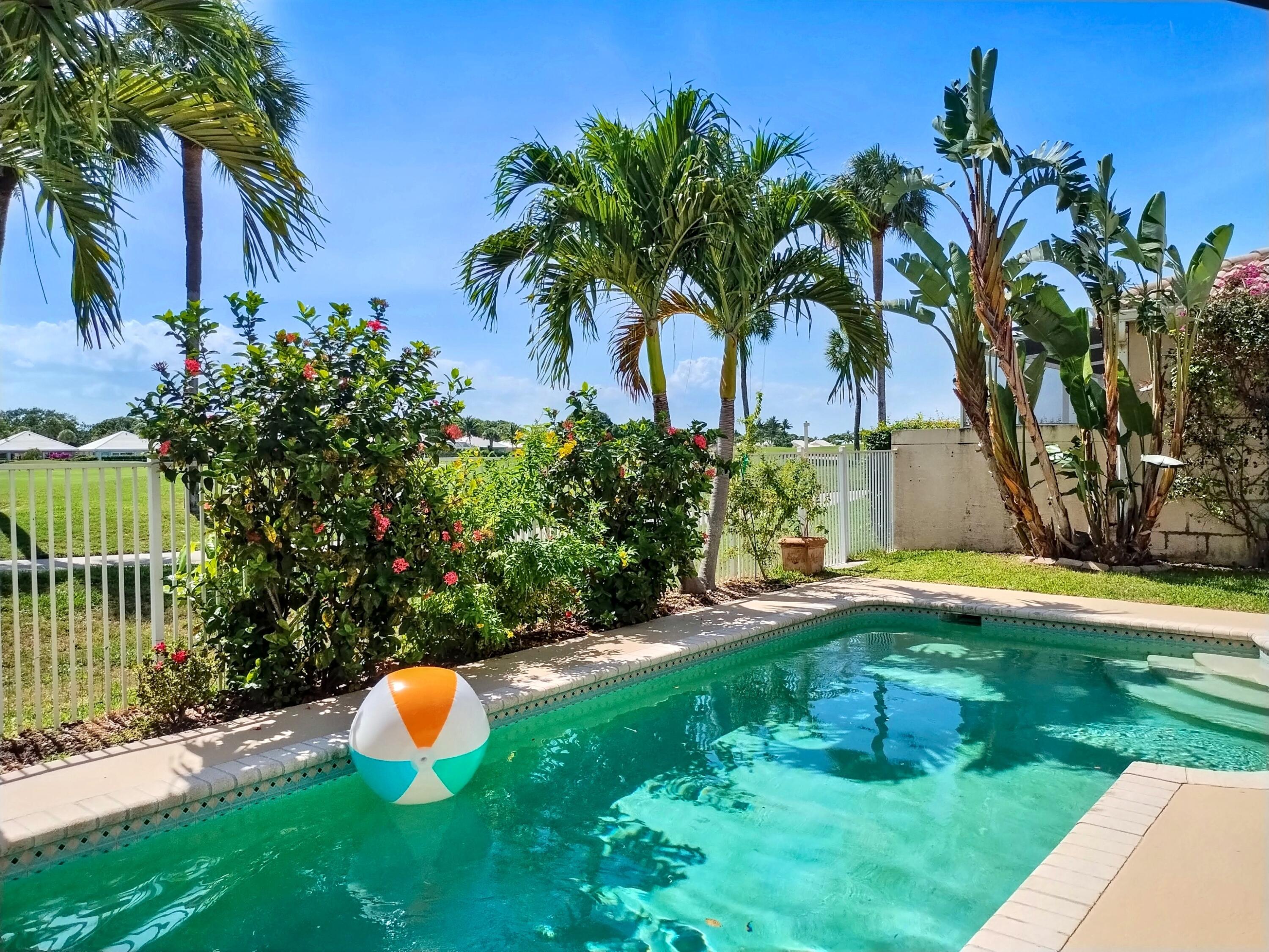 1219 Avondale Lane, West Palm Beach, Palm Beach County, Florida - 4 Bedrooms  
2.5 Bathrooms - 