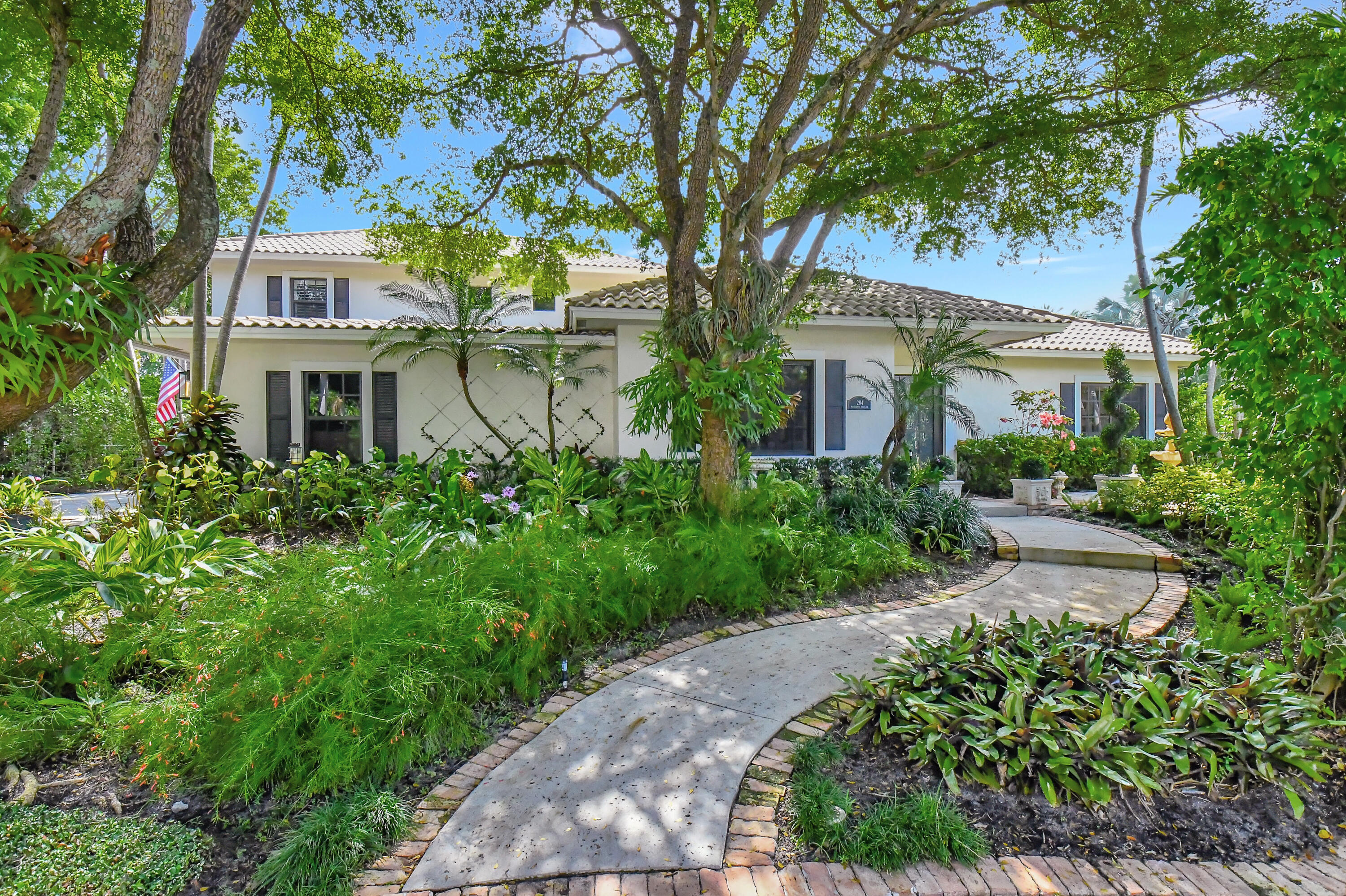 284 Florenada Terrace, Boca Raton, Palm Beach County, Florida - 4 Bedrooms  
2.5 Bathrooms - 