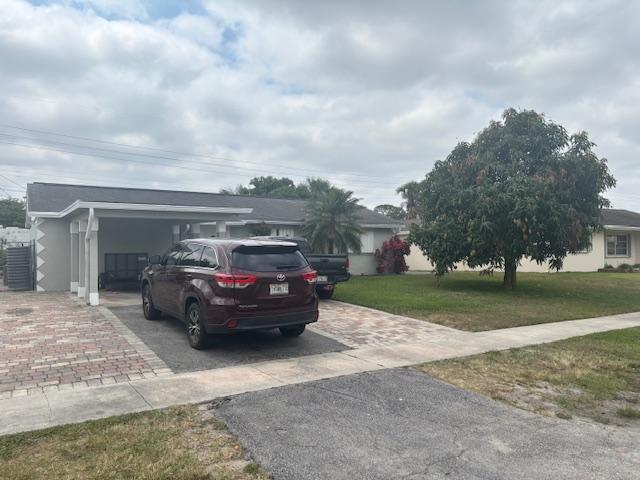 Property for Sale at 4896 Royal Court, West Palm Beach, Palm Beach County, Florida - Bedrooms: 3 
Bathrooms: 2  - $525,900