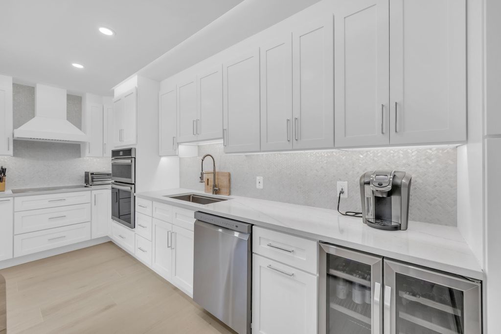 Photo of 1208 12th Court, Jupiter, FL 33477 (MLS # RX-11113536)