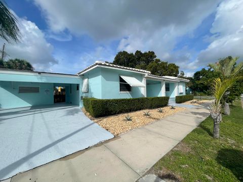 Photo of 5213 Spruce Avenue #5215, West Palm Beach, FL 33407 (MLS # RX-11128067)