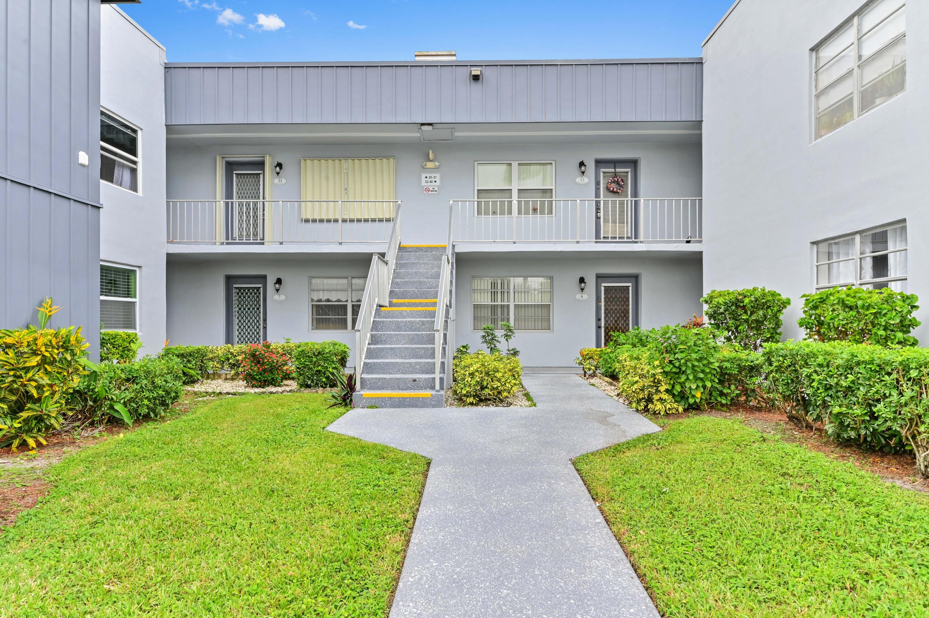 32 Burgundy A, Delray Beach, Palm Beach County, Florida - 2 Bedrooms  
2 Bathrooms - 