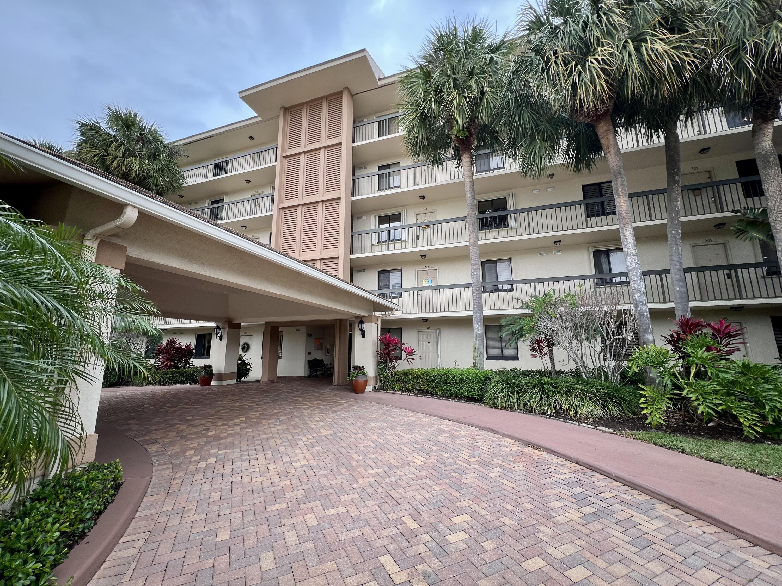 Property for Sale at 2501 Marina Isle Way 403, Jupiter, Palm Beach County, Florida - Bedrooms: 2 
Bathrooms: 2  - $575,000