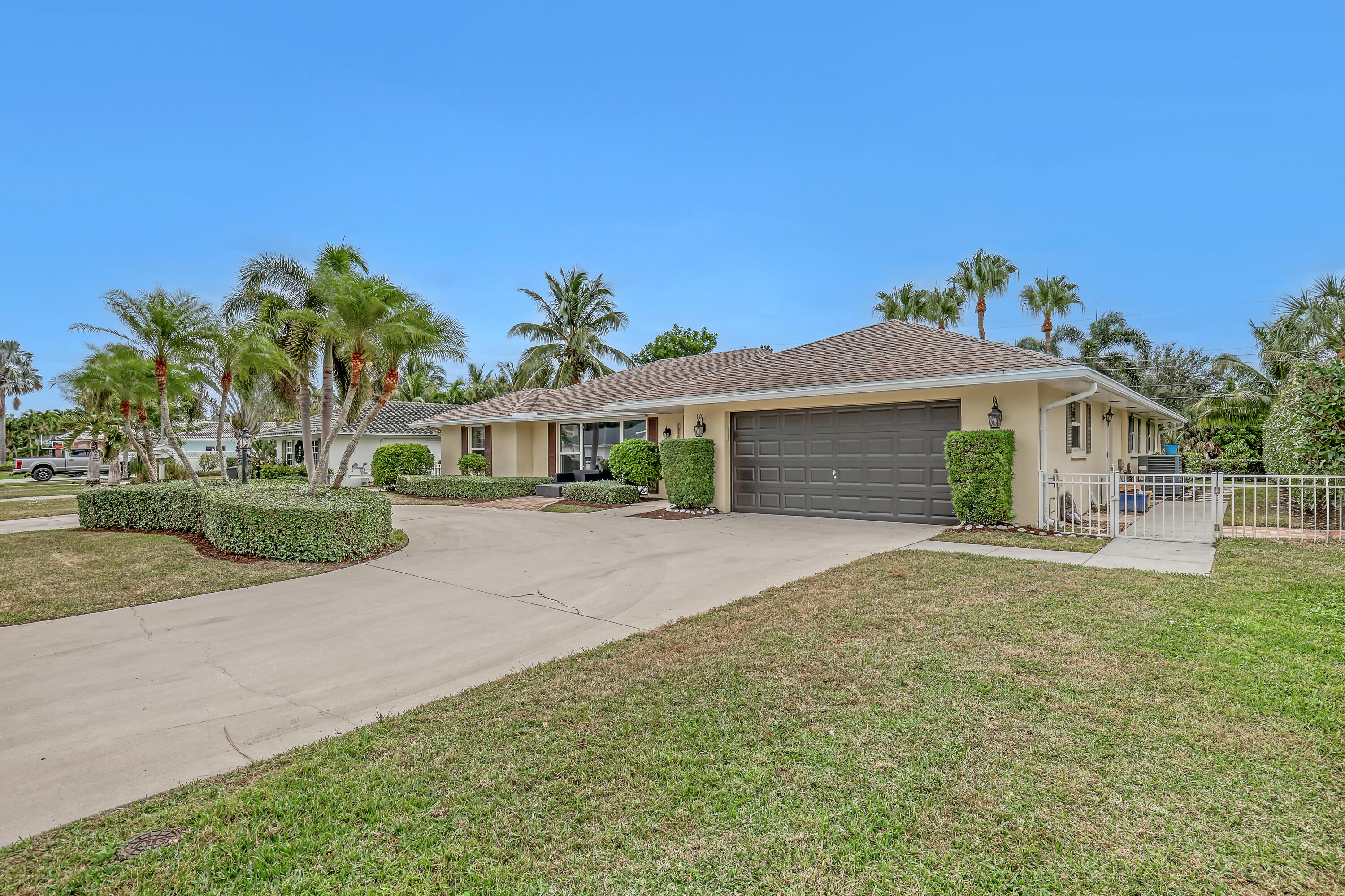 1920 Mediterranean Road, Lake Clarke Shores, Palm Beach County, Florida - 4 Bedrooms  
2 Bathrooms - 