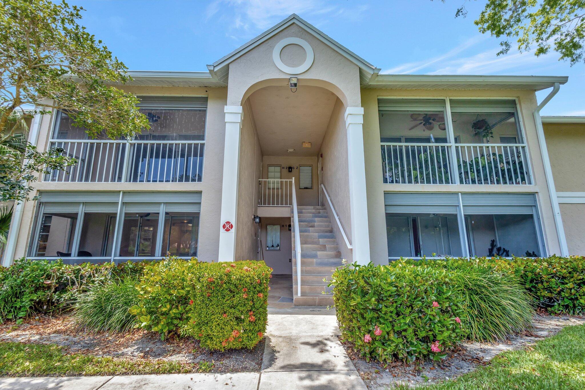 Property for Sale at 13811 Oneida Drive H1, Delray Beach, Palm Beach County, Florida - Bedrooms: 2 
Bathrooms: 2  - $279,900