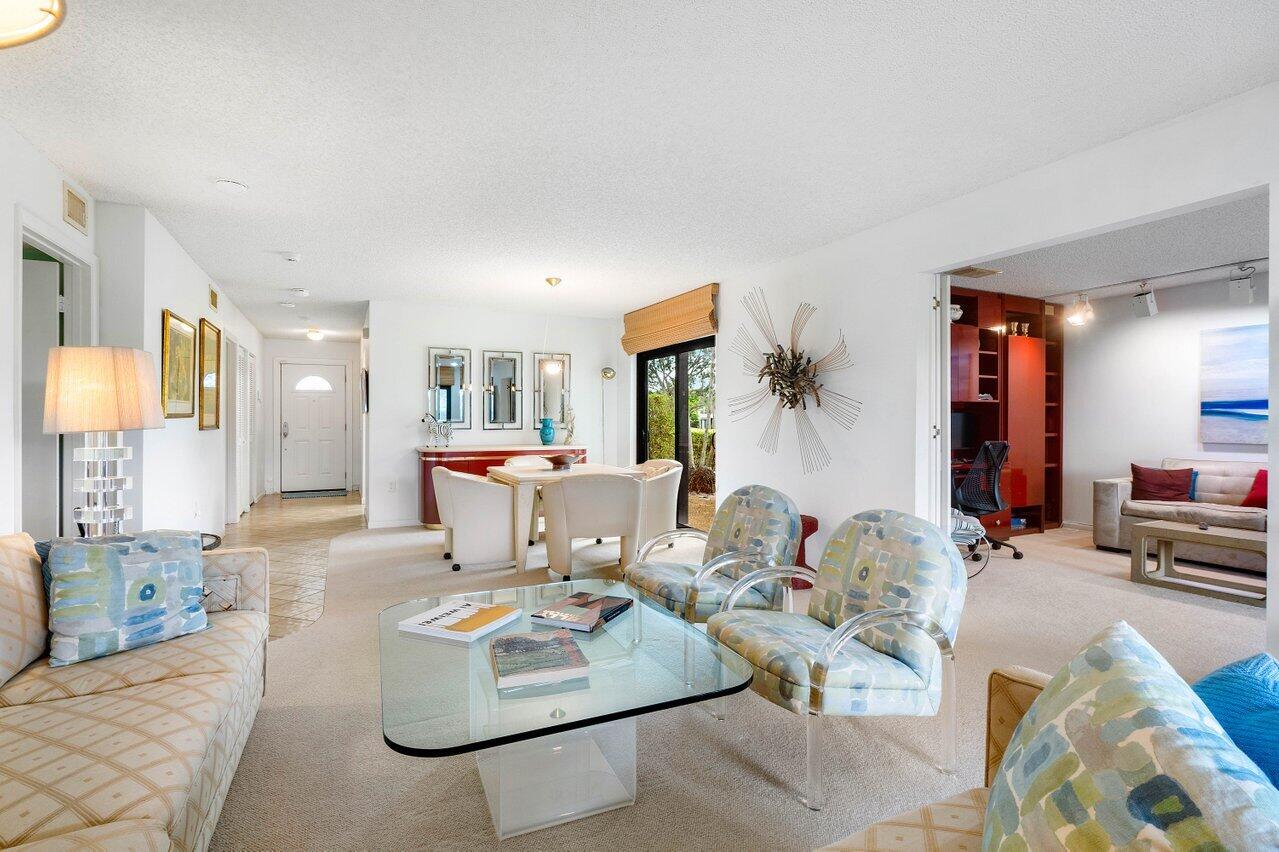 Property for Sale at 11 Stratford Drive A, Boynton Beach, Palm Beach County, Florida - Bedrooms: 3 
Bathrooms: 2  - $199,900