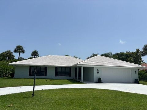 Photo of 2831 SE Fairway W, Stuart, FL 34997 (MLS # RX-11080668)
