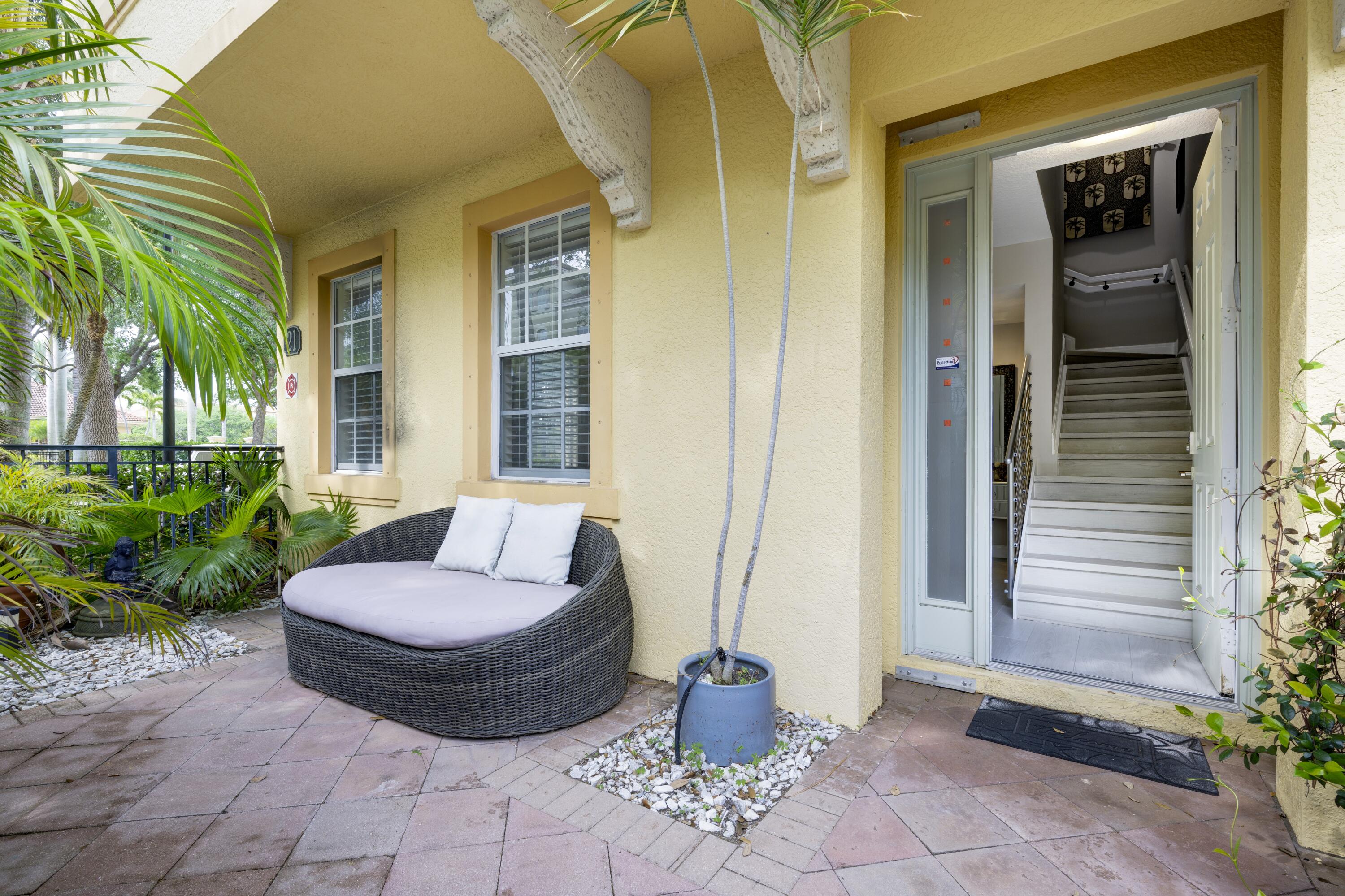 Property for Sale at 2625 Ravella Lane, Palm Beach Gardens, Palm Beach County, Florida - Bedrooms: 3 
Bathrooms: 3.5  - $699,000