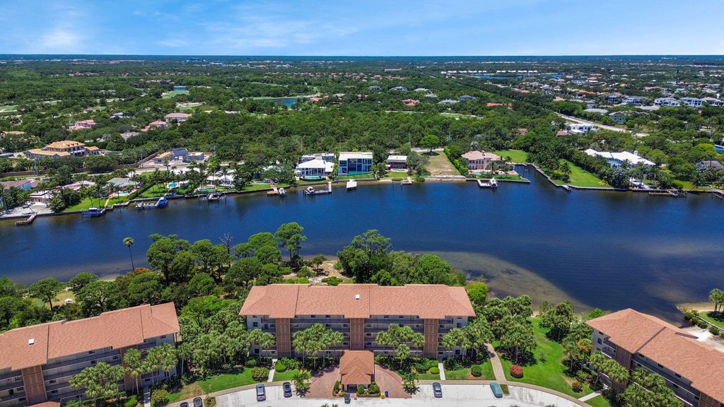 Photo of 1901 Marina Isle Way #403, Jupiter, FL 33477 (MLS # RX-11125472)