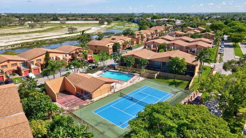 Tiny photo for 2751 E Sunrise Lakes Drive E #204, Sunrise, FL 33322 (MLS # RX-11118210)