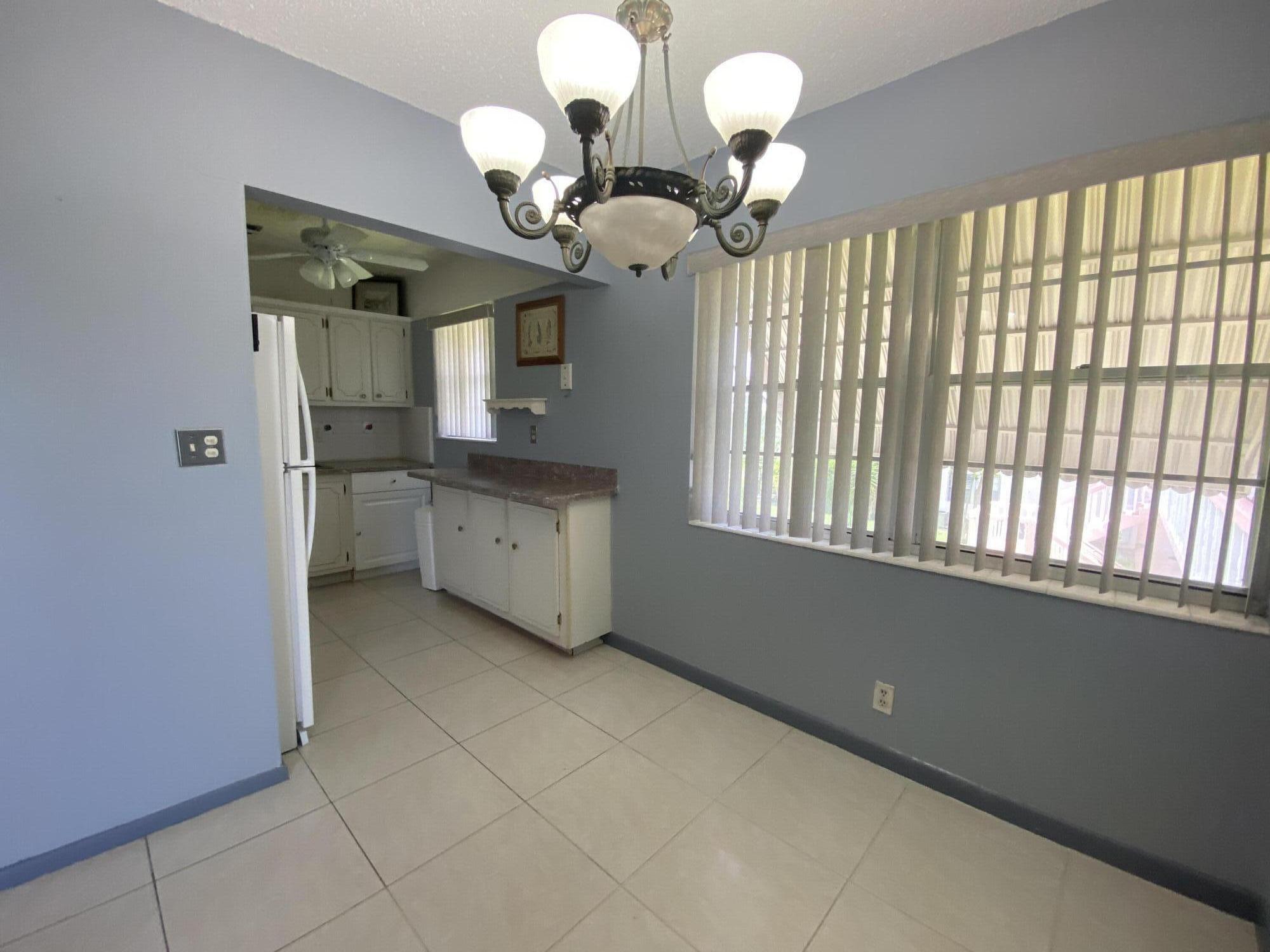 256 Norwich K, West Palm Beach, Palm Beach County, Florida - 2 Bedrooms  
1.5 Bathrooms - 