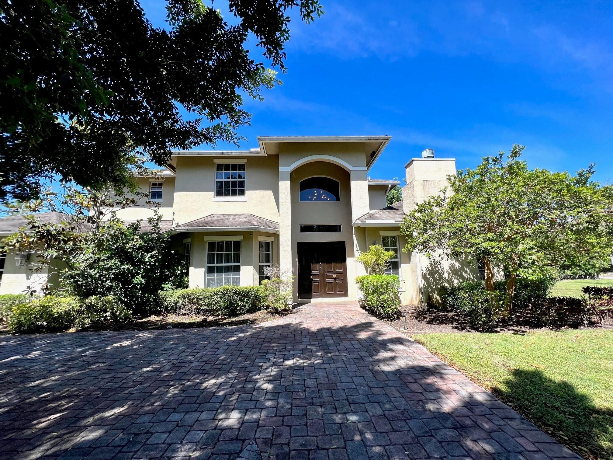 Property for Sale at 14748 Horseshoe Trace, Wellington, Palm Beach County, Florida - Bedrooms: 6 
Bathrooms: 6.5  - $2,199,000