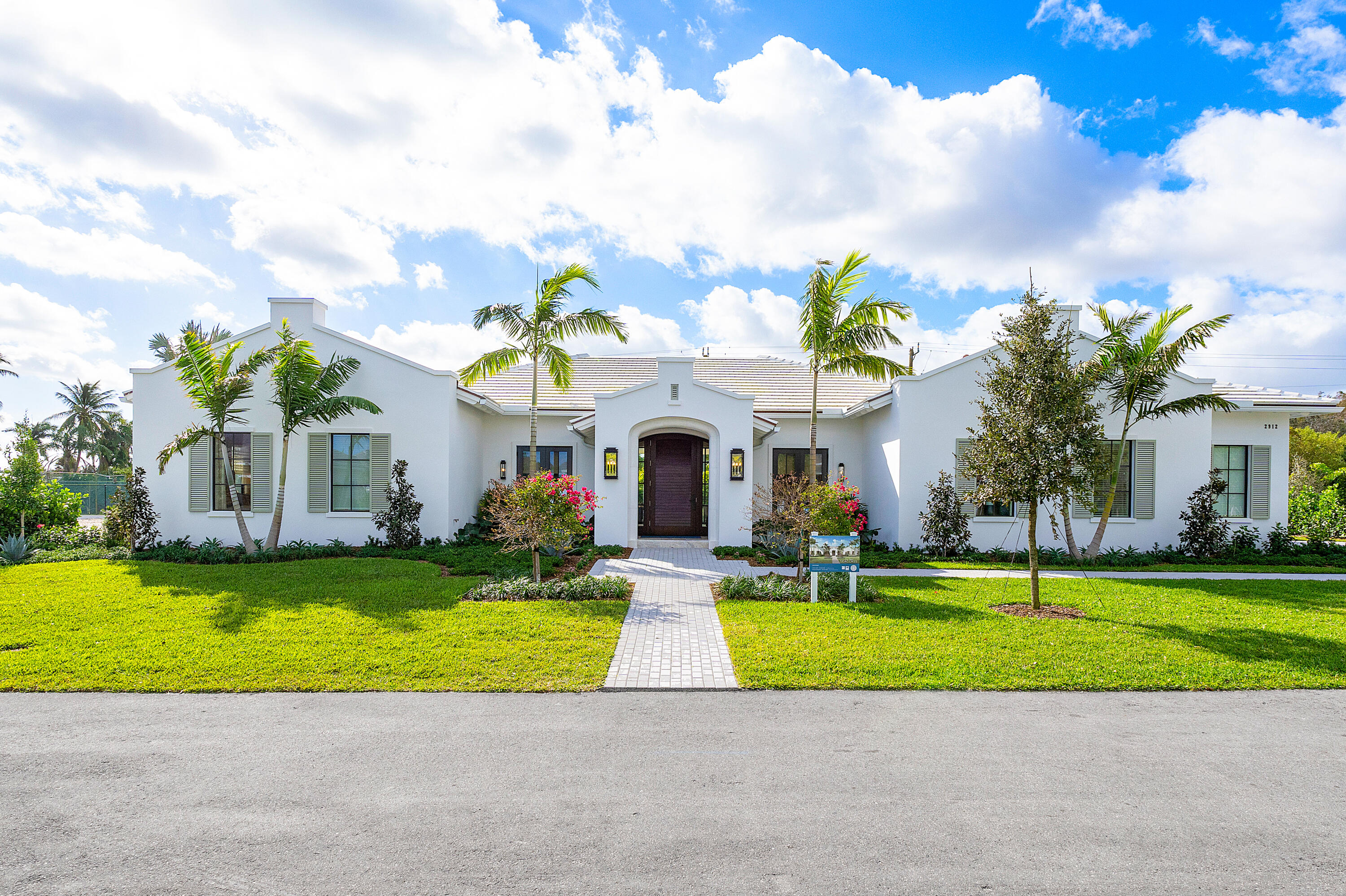 2912 Bluewater Cove, Gulf Stream, Palm Beach County, Florida - 4 Bedrooms  
4.5 Bathrooms - 