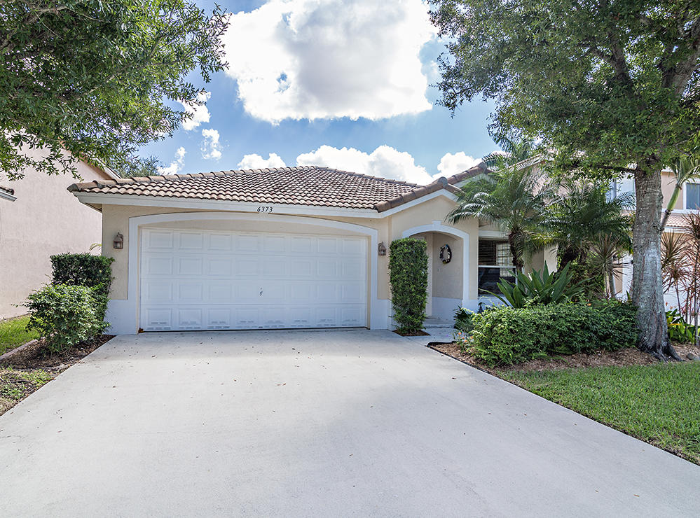 Photo 1 of 6373 Willoughby Circle, Lake Worth, Florida, $279,000, Web #: 10361274