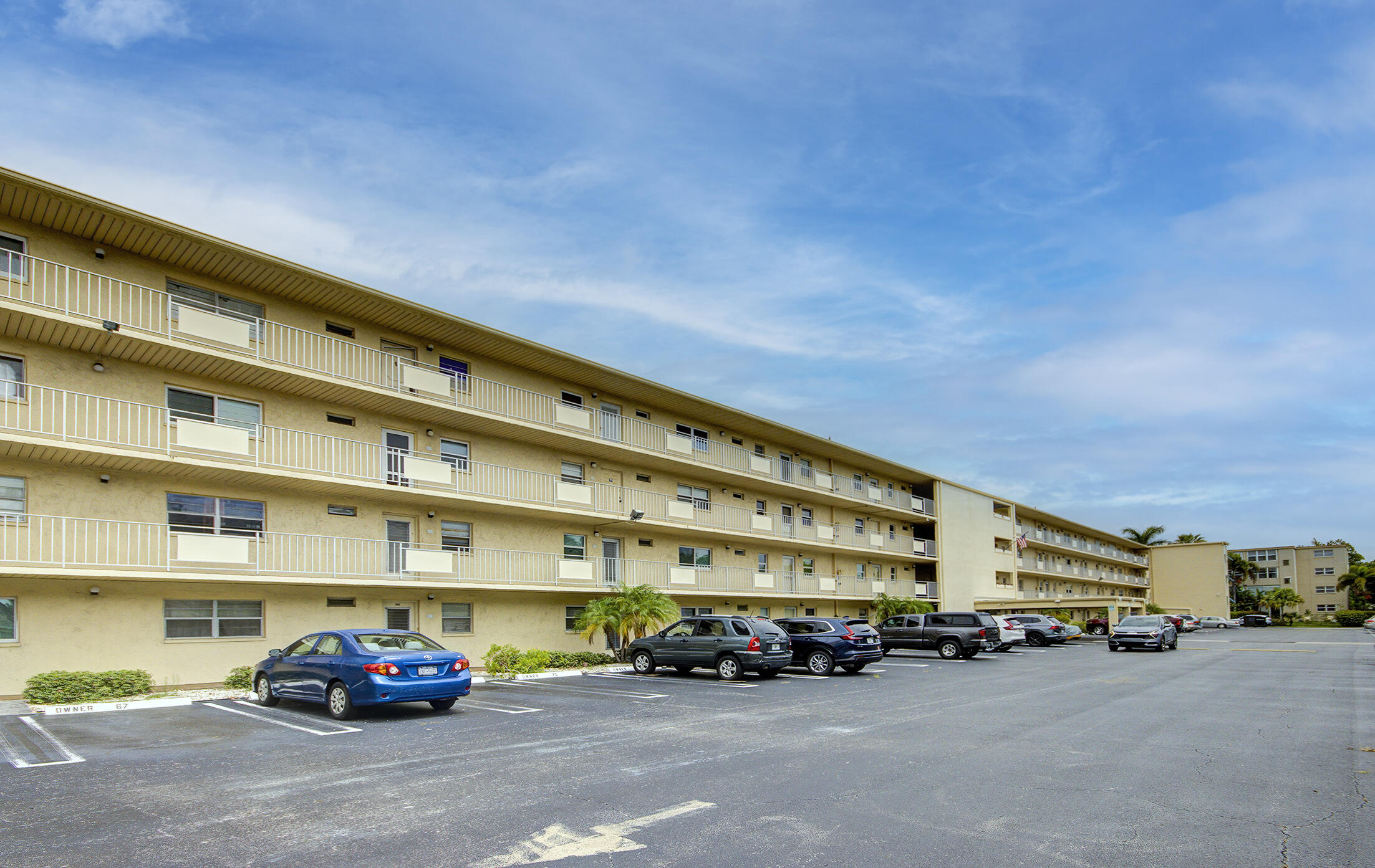 Property for Sale at 2615 Ne 3rd Court 4160, Boynton Beach, Palm Beach County, Florida - Bedrooms: 2 
Bathrooms: 2  - $130,000