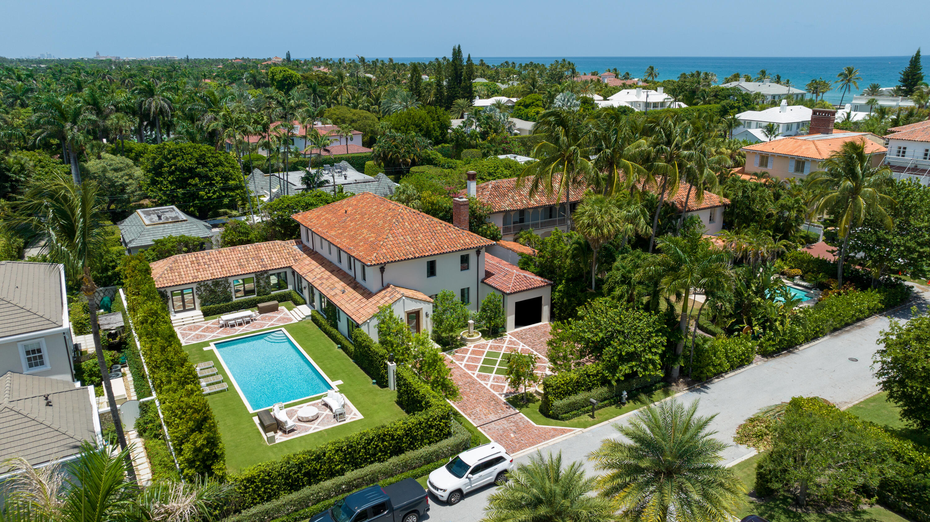 Property for Sale at 145 Kings Road, Palm Beach, Palm Beach County, Florida - Bedrooms: 5 
Bathrooms: 3.5  - $19,995,000