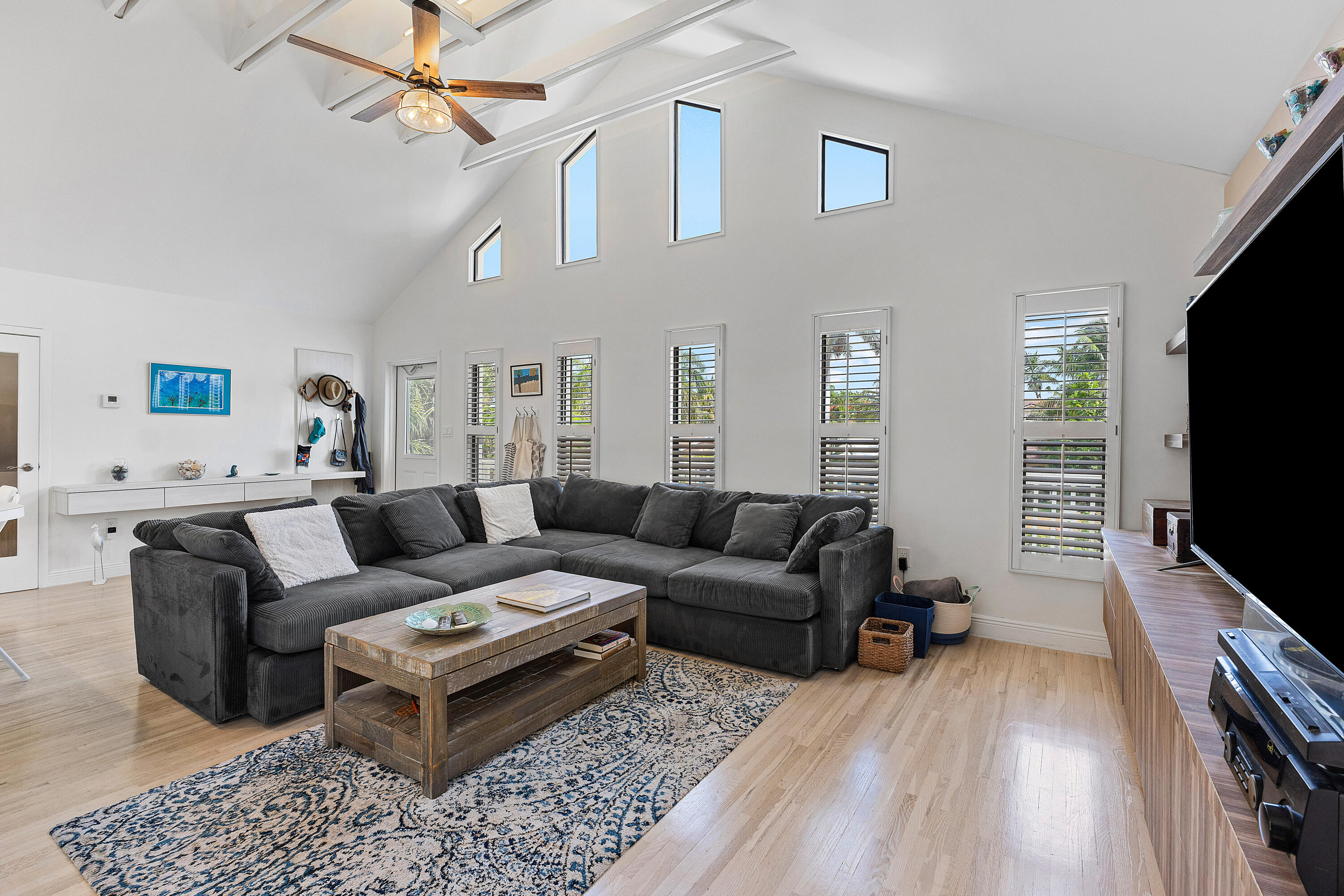 Property for Sale at 638 Ne 8th Avenue, Boynton Beach, Palm Beach County, Florida - Bedrooms: 4 
Bathrooms: 2.5  - $715,000