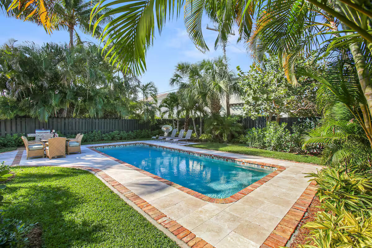 Property for Sale at 221 Lakeland Drive, West Palm Beach, Palm Beach County, Florida - Bedrooms: 3 
Bathrooms: 2  - $1,290,000